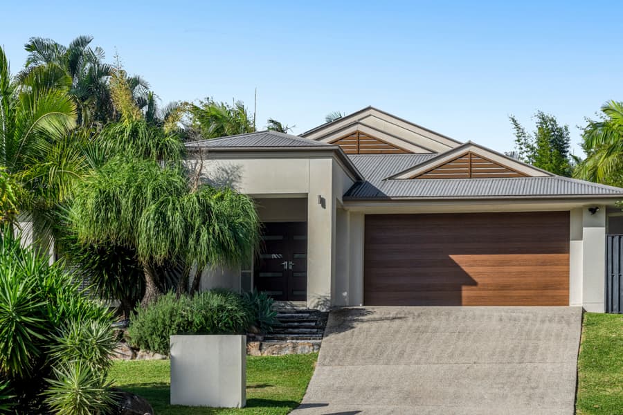 5 Frog Rock Crescent, Reedy Creek — photo 1 of 5