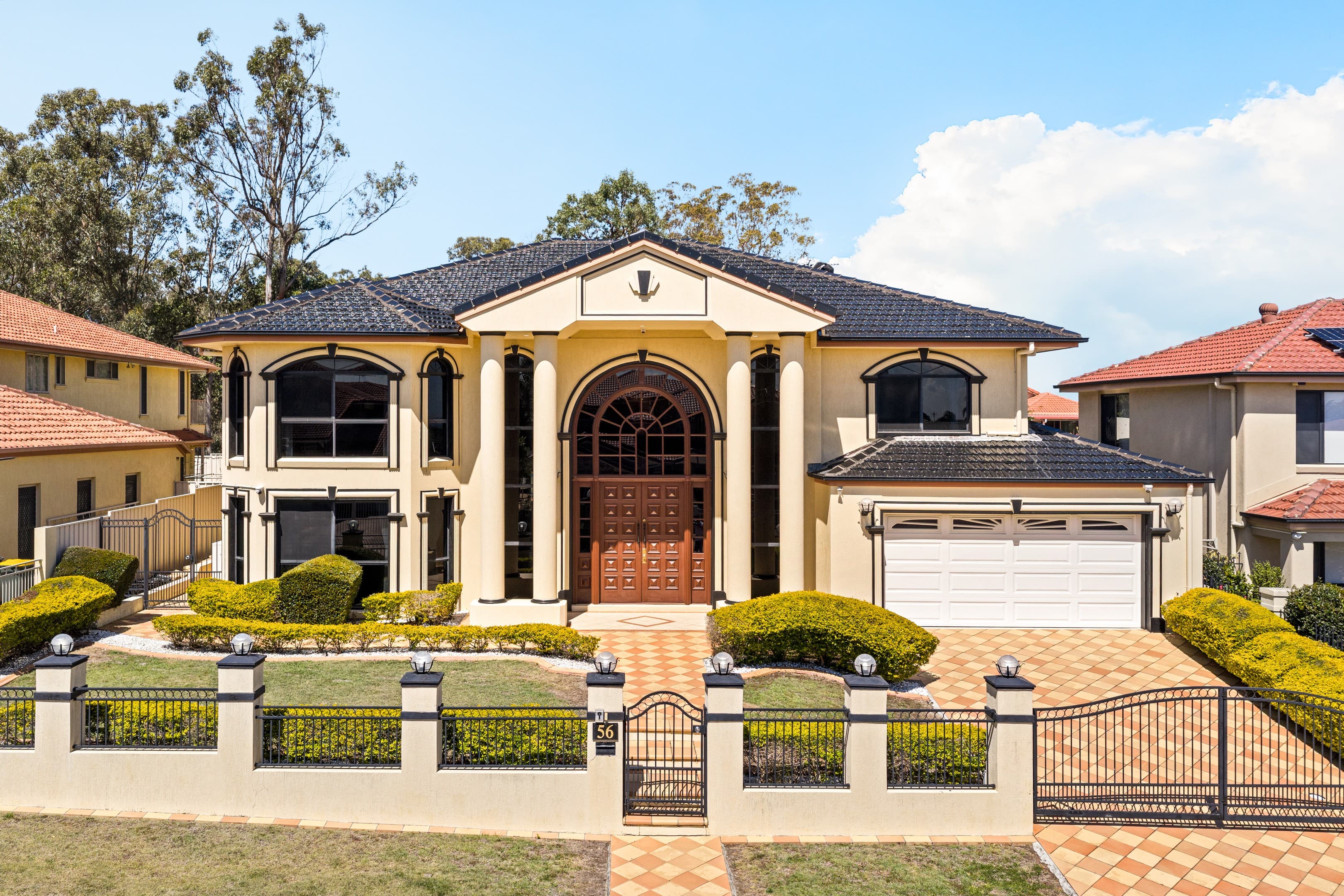 56 Poinciana Crescent, Stretton — photo 1 of 5