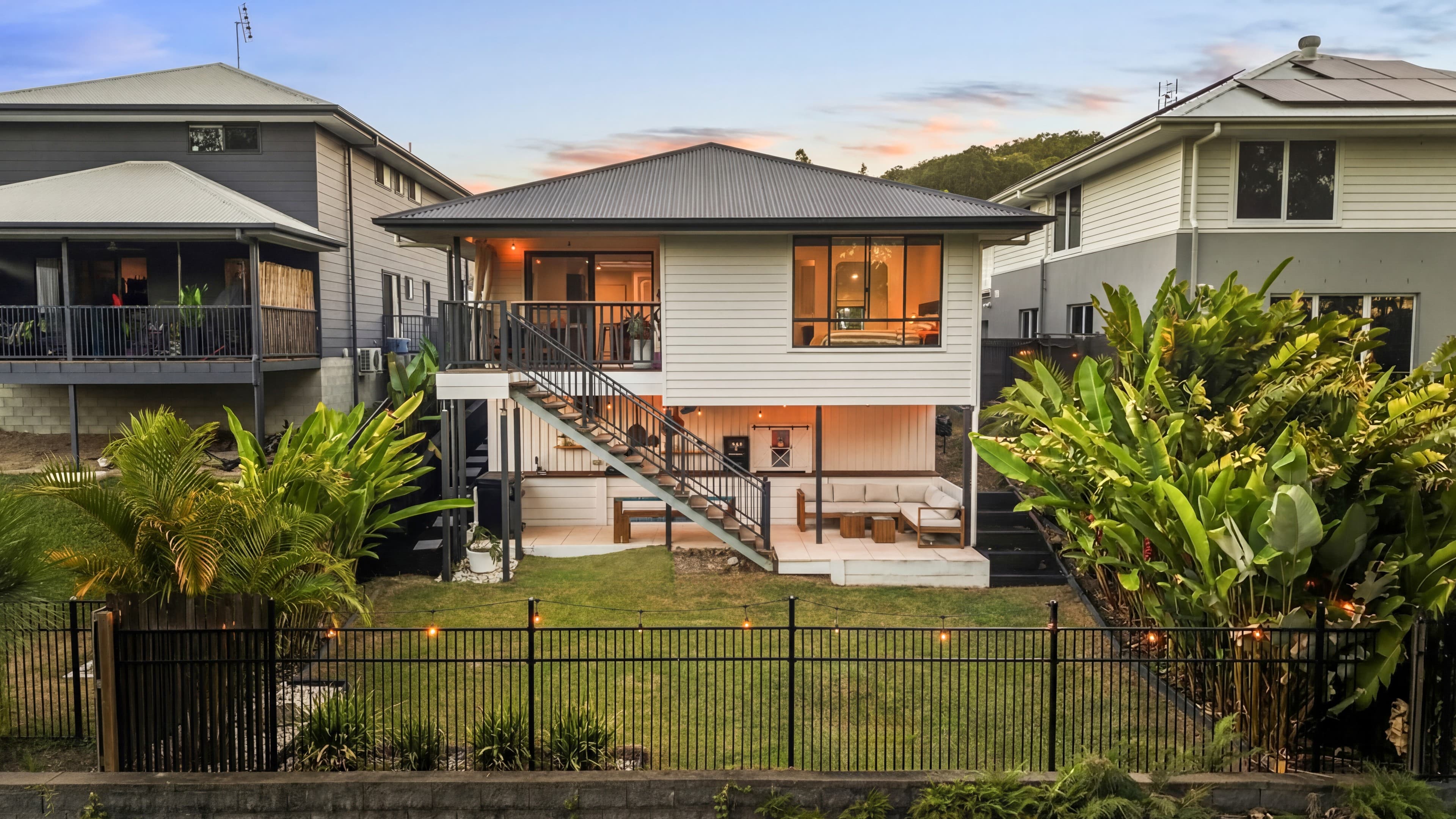 27 Niche Glade Circuit, Maudsland, Maudsland — photo 1 of 5