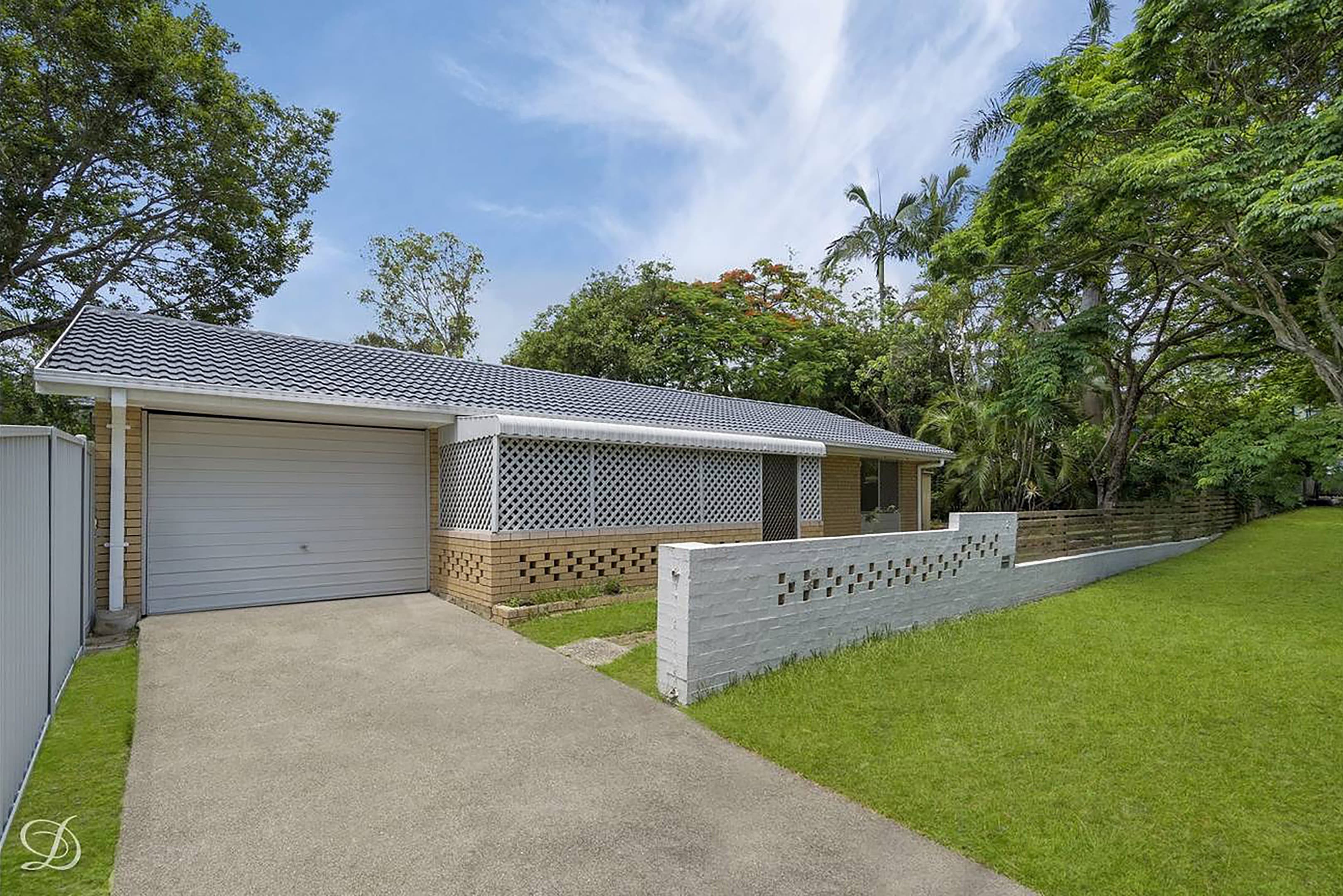2 Thagoona Street, Mitchelton, Mitchelton — photo 1 of 5