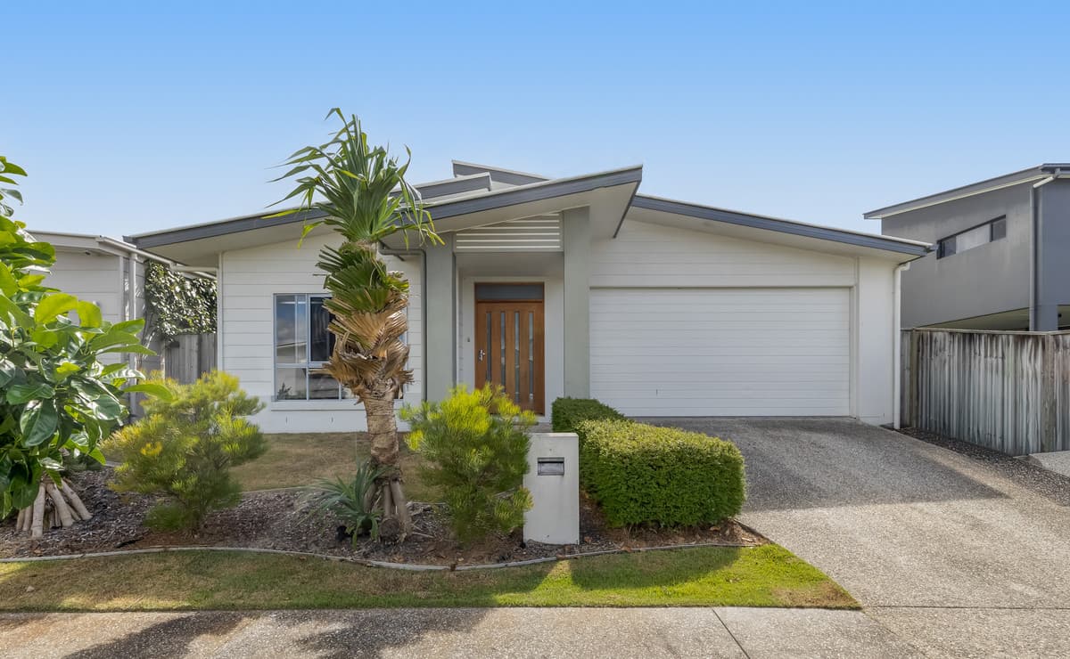 4 Mosman Court, Baringa - Image 1