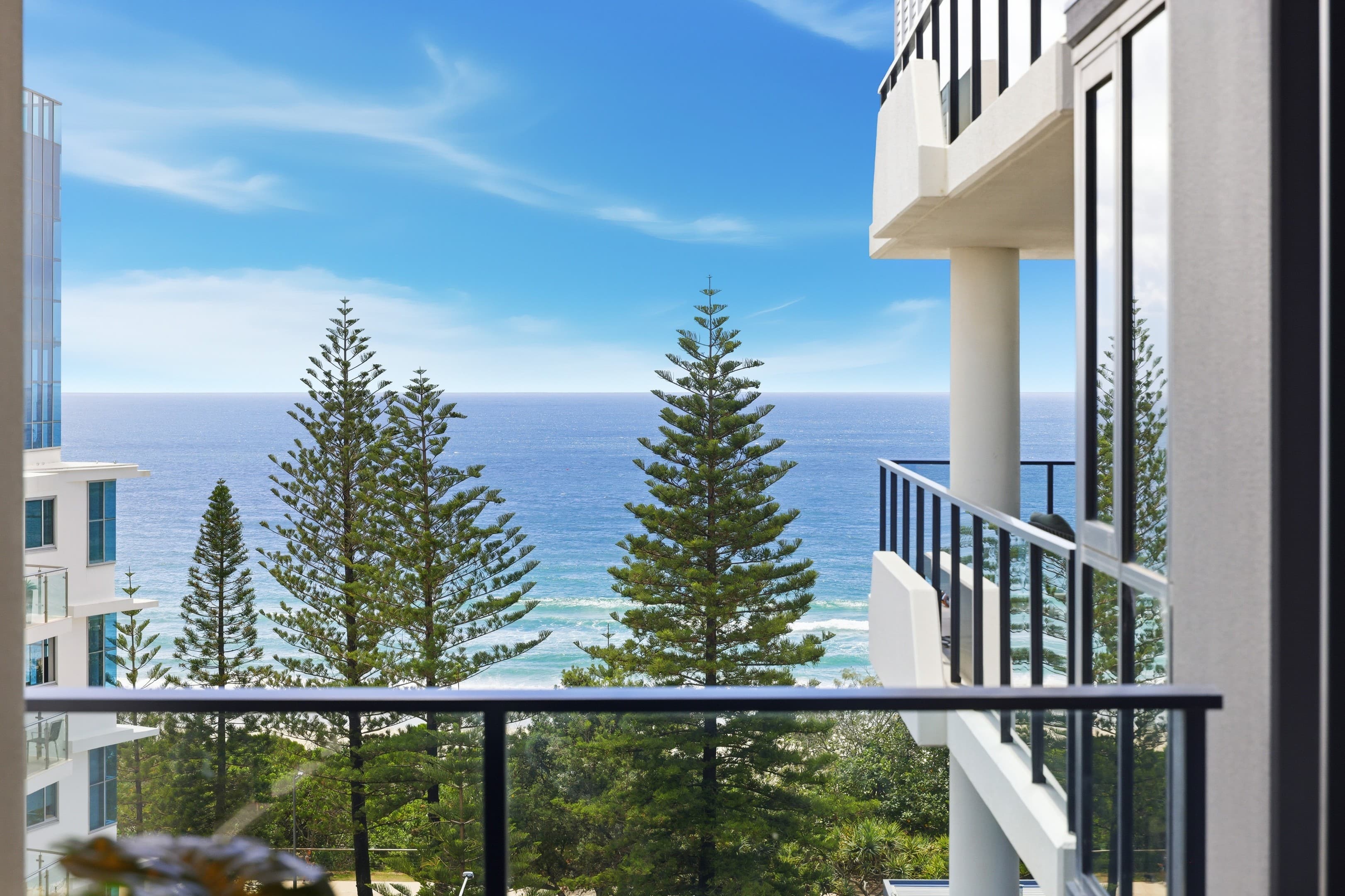 53/72 The Esplanade, Burleigh Heads, Burleigh Heads — photo 1 of 5