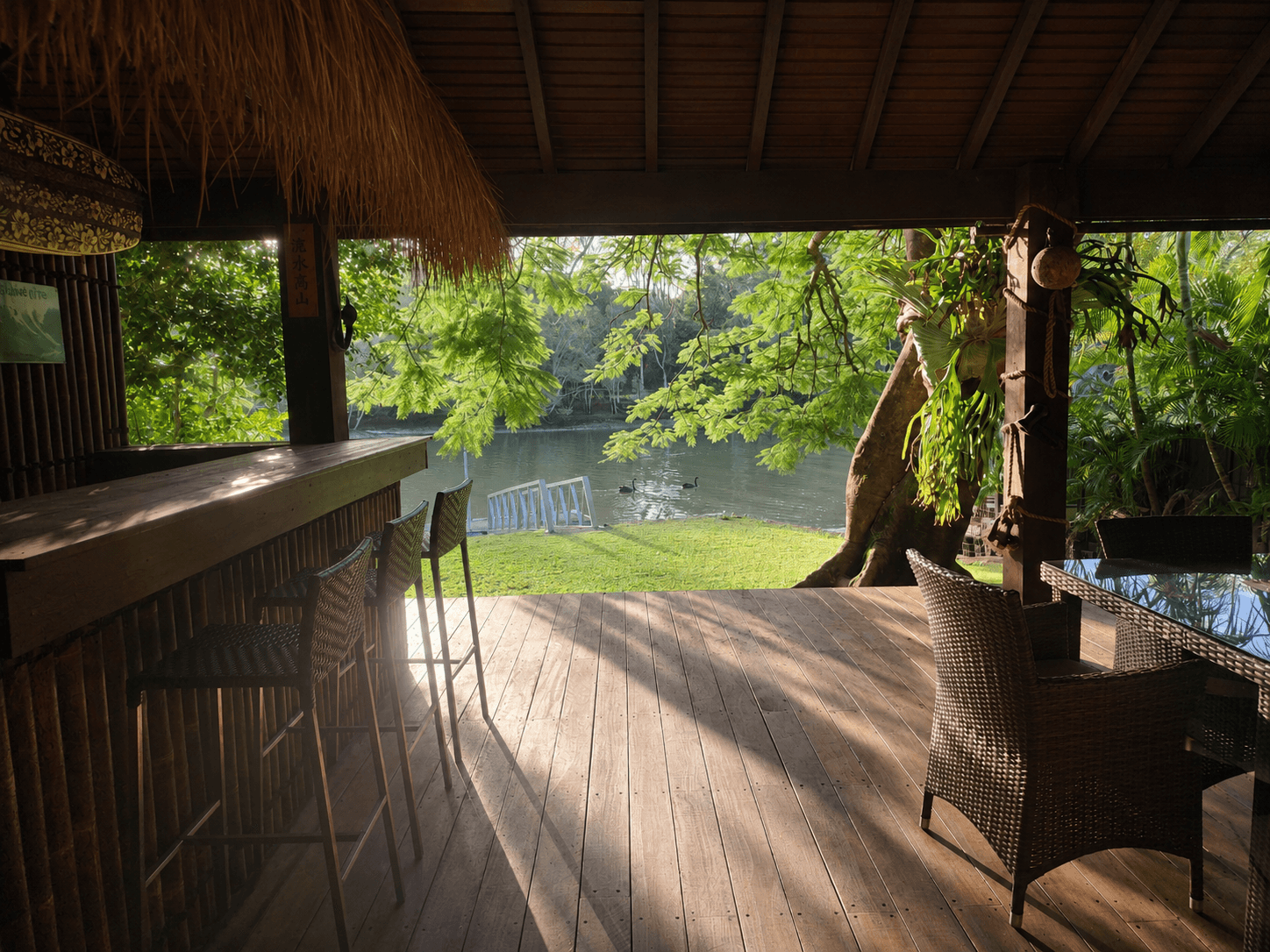 37 Whitsunday Drive, Currumbin Waters — photo 1 of 5
