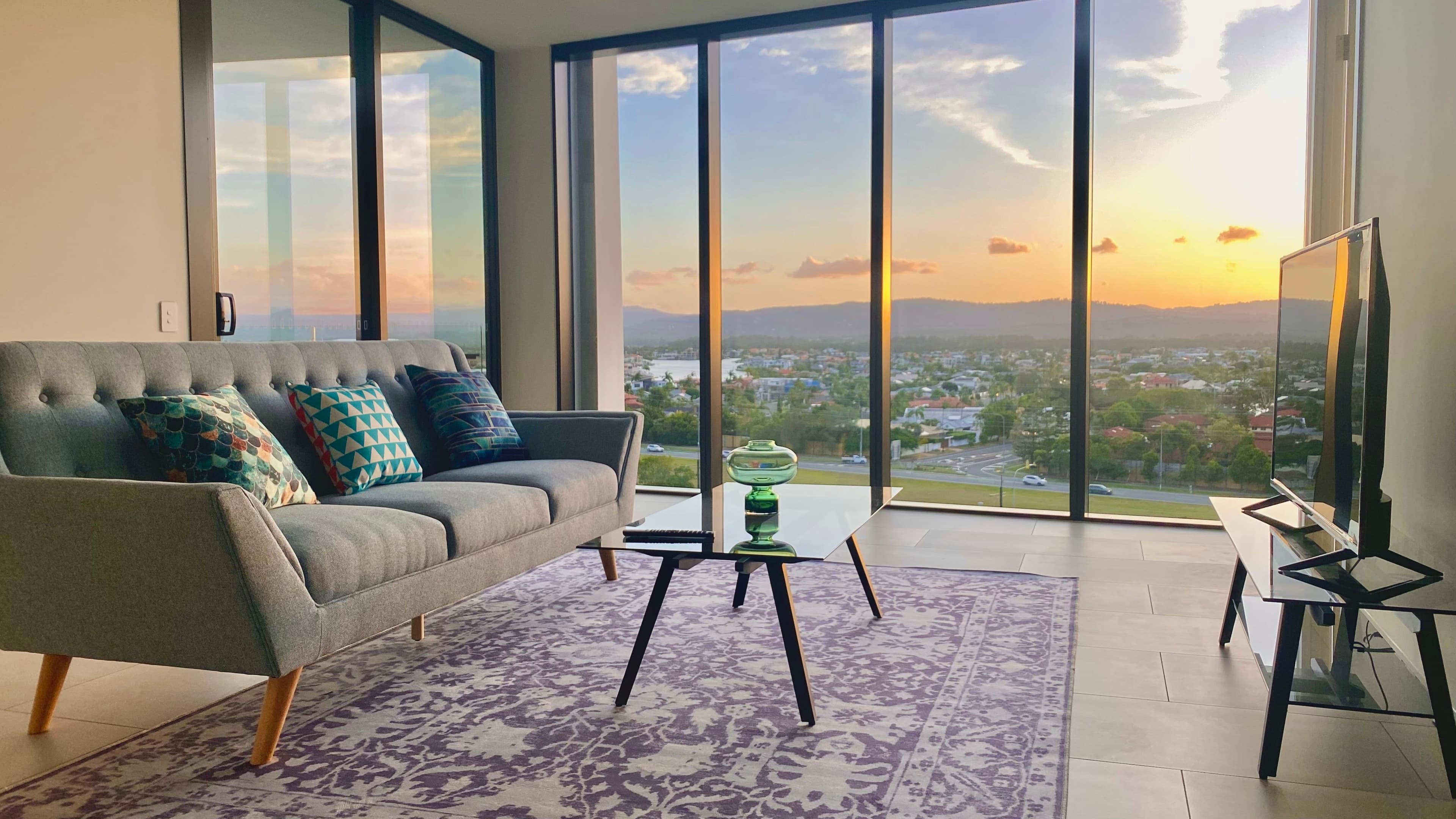 4903/24 The Lanes Boulevard, Mermaid Waters, Mermaid Waters — photo 1 of 5