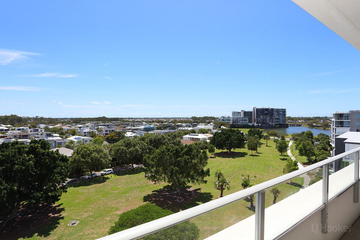 605/11 Compass Drive, Biggera Waters, Biggera Waters — photo 1 of 5