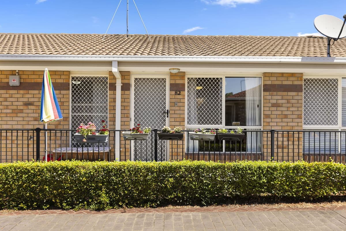 82/144 Dorville road, Carseldine - Image 1