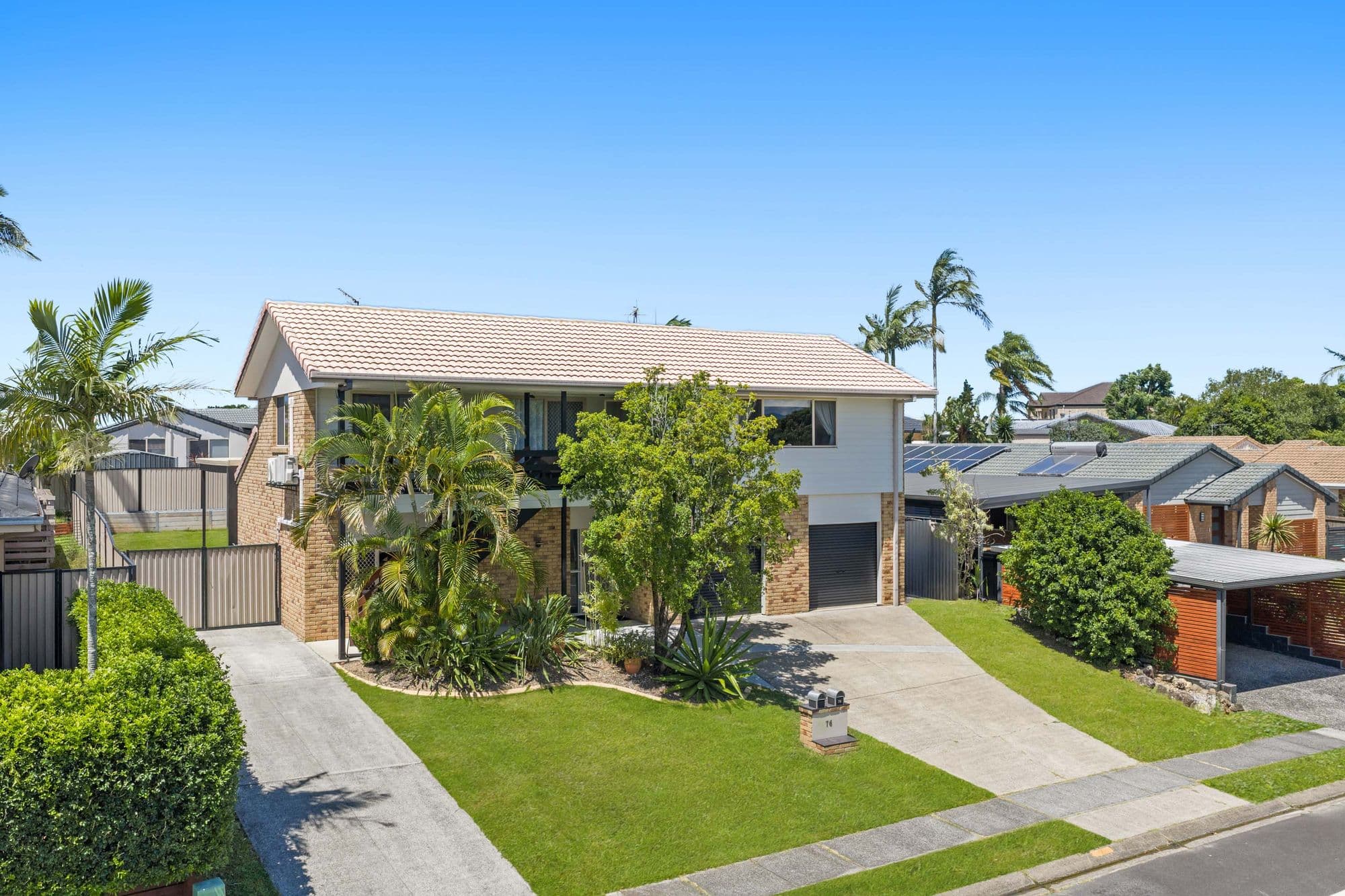 76 Hickey Way, Carrara - Image 1