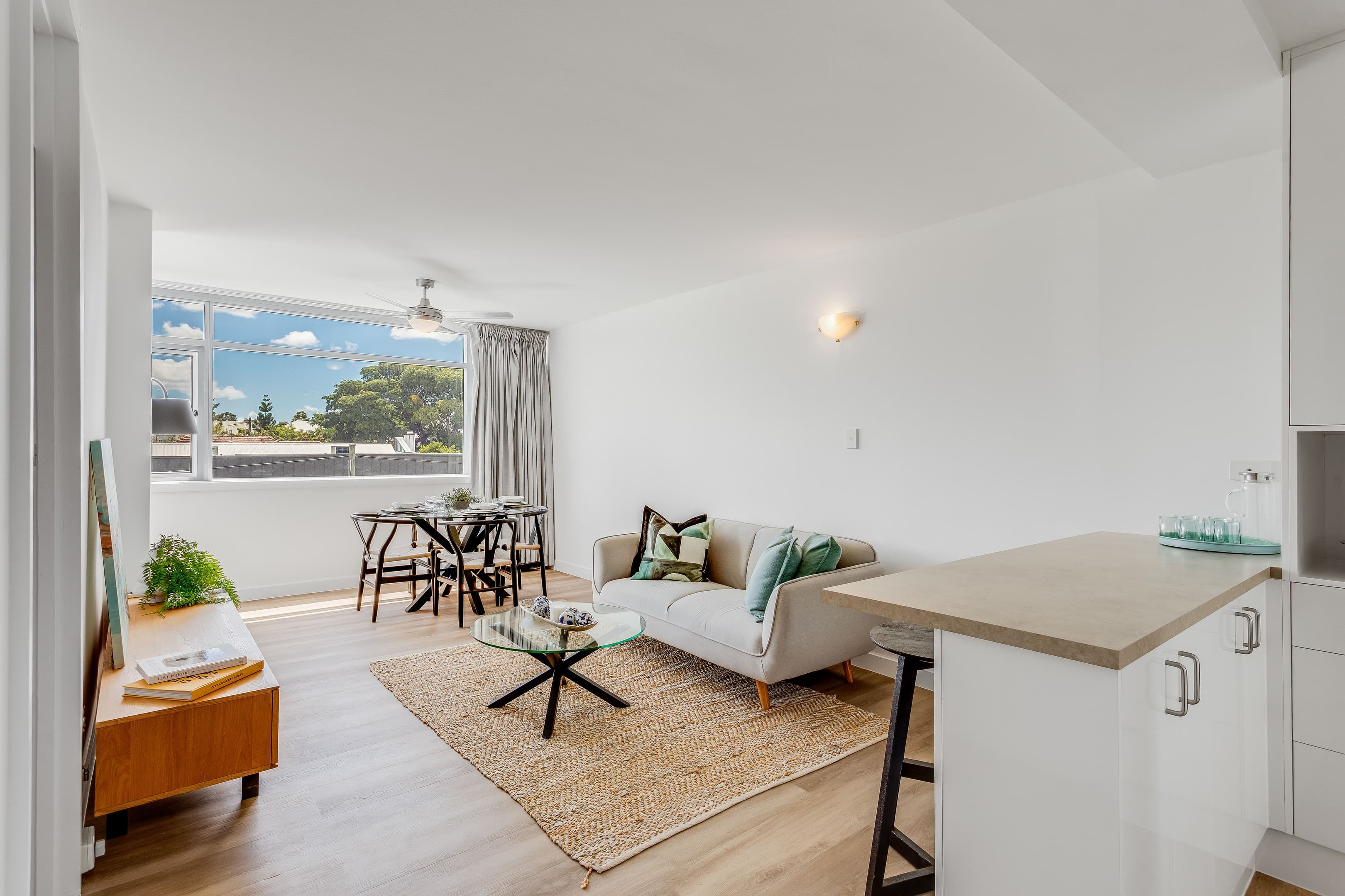 2b/172 Oxlade Drive, New Farm, New Farm — photo 1 of 5