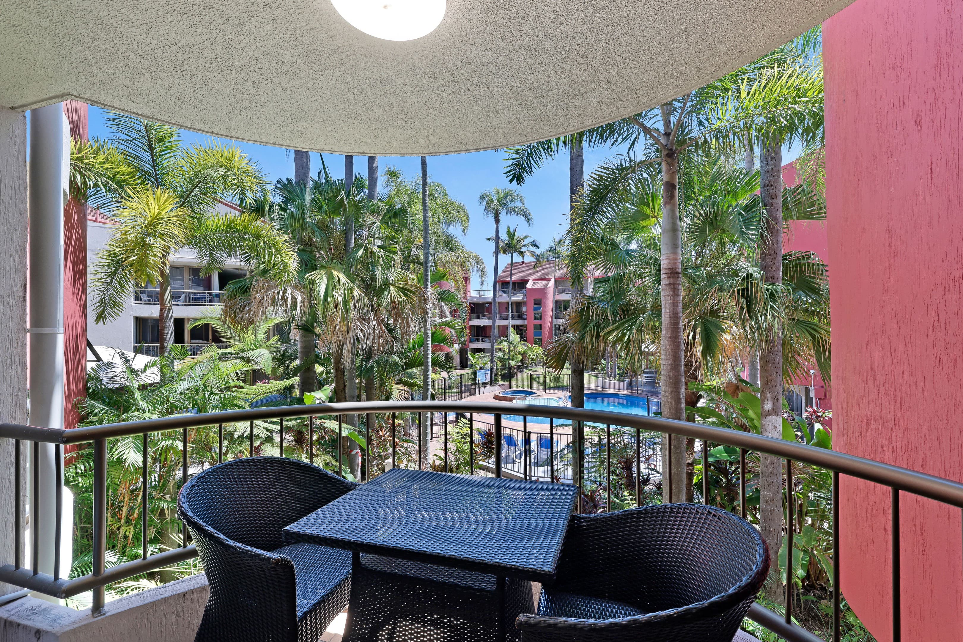 30/38 Enderley Avenue, Surfers Paradise - Image 1