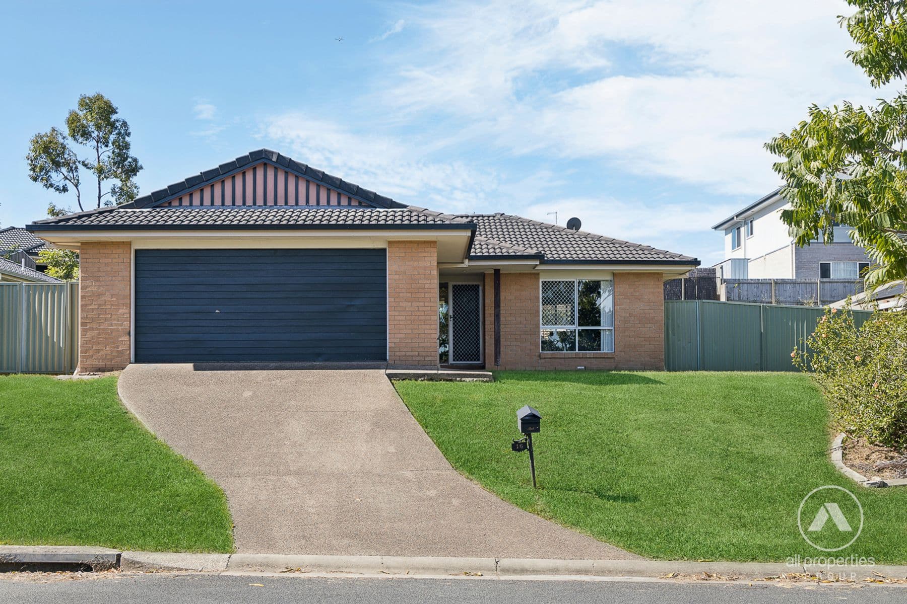 16 Hill End Avenue, Hillcrest - Image 1