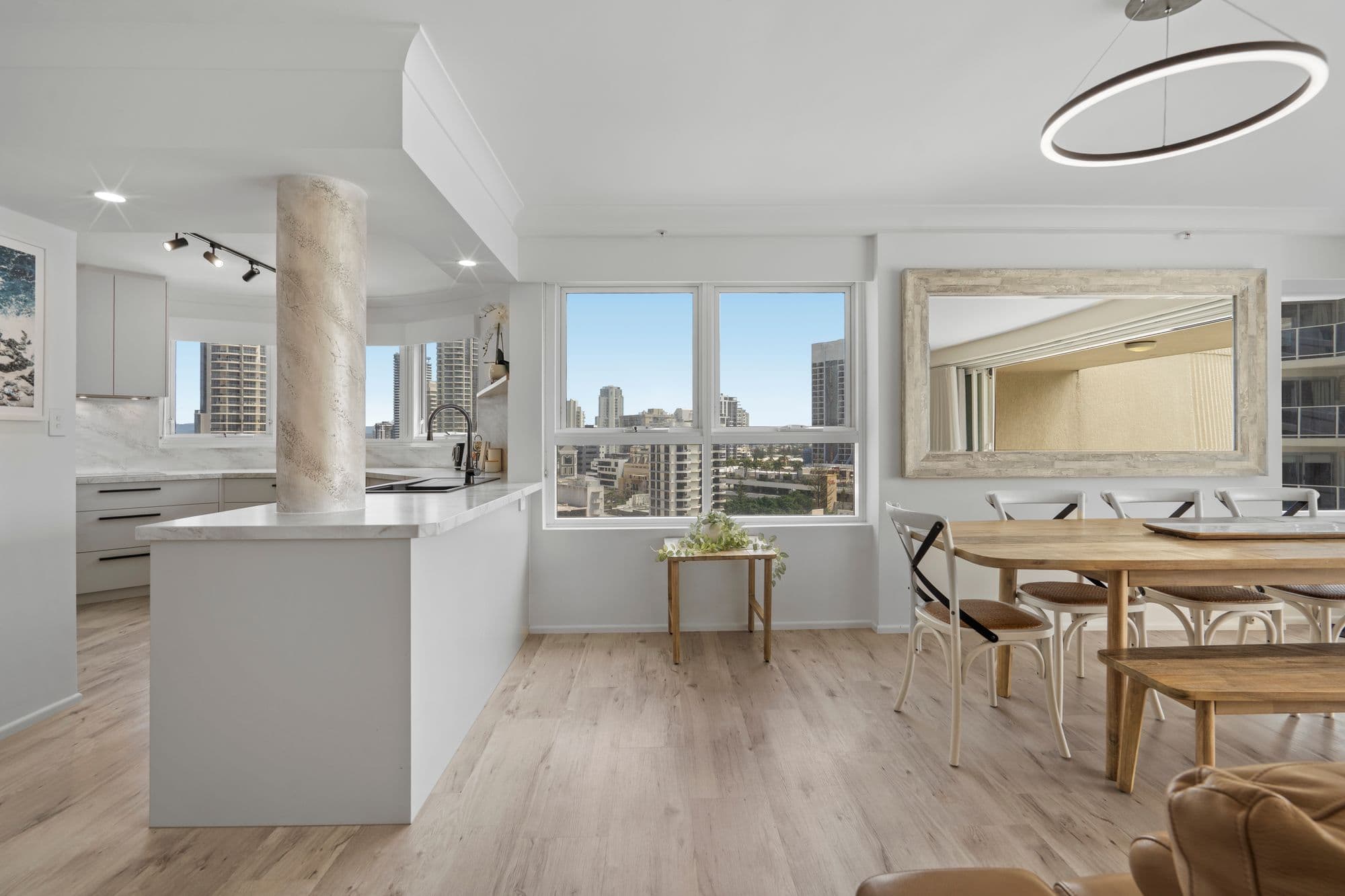 1104/20 The Esplanade, Surfers Paradise - Image 1