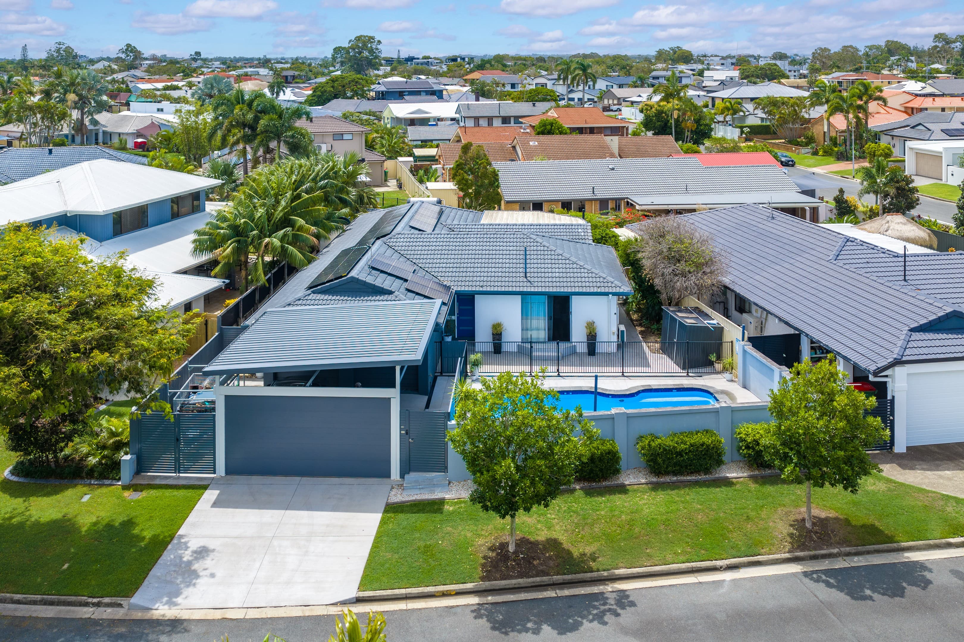 45 Walter Raleigh Crescent, Hollywell