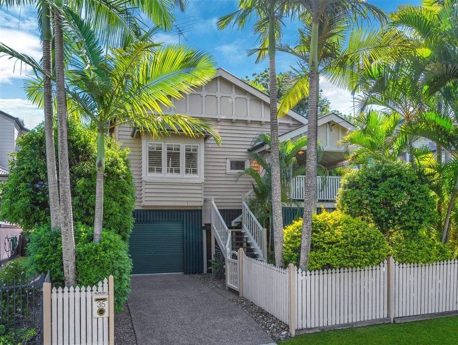 35 Overend Street, Norman Park, Norman Park — photo 1 of 5