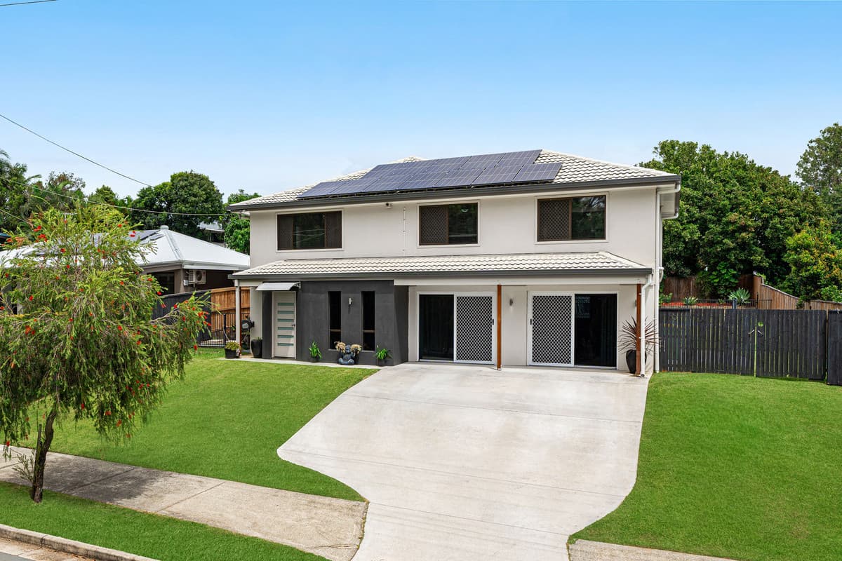 89 Burbank Road, Birkdale - Image 1