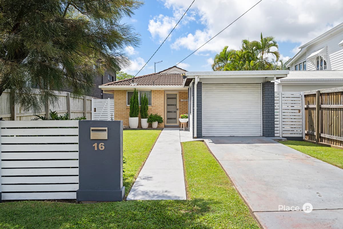 16 Marsh Street, Cannon Hill, Cannon Hill — photo 1 of 5