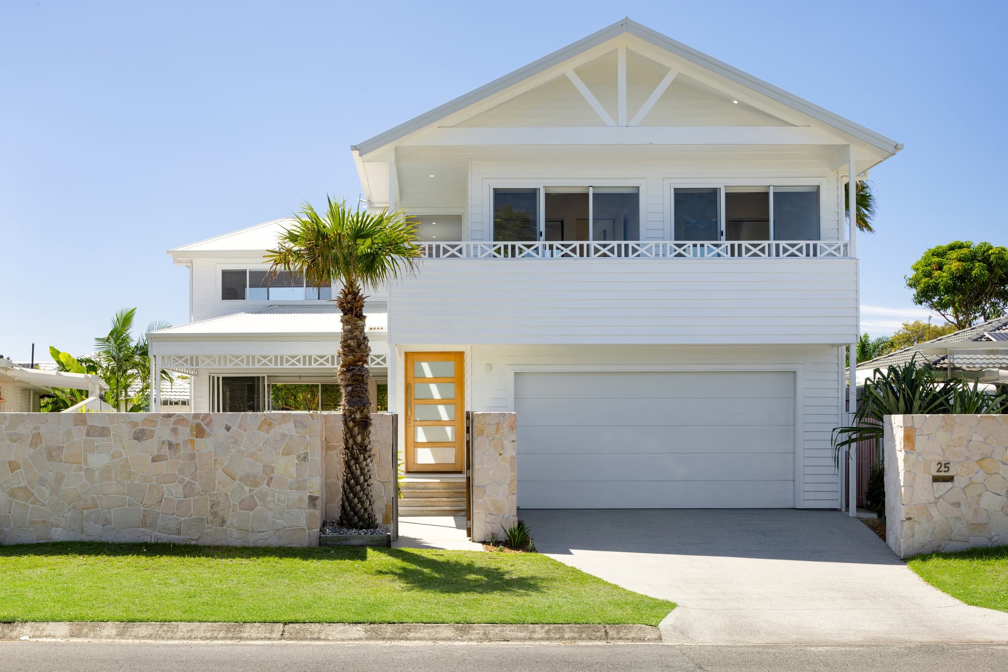 25 Peter Parade, Mermaid Waters — photo 1 of 5