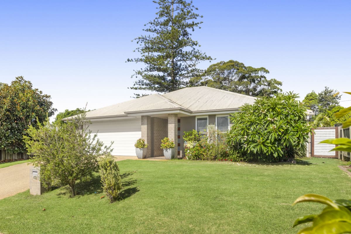 43 Entabeni Drive, Kearneys Spring, Kearneys Spring — photo 1 of 5