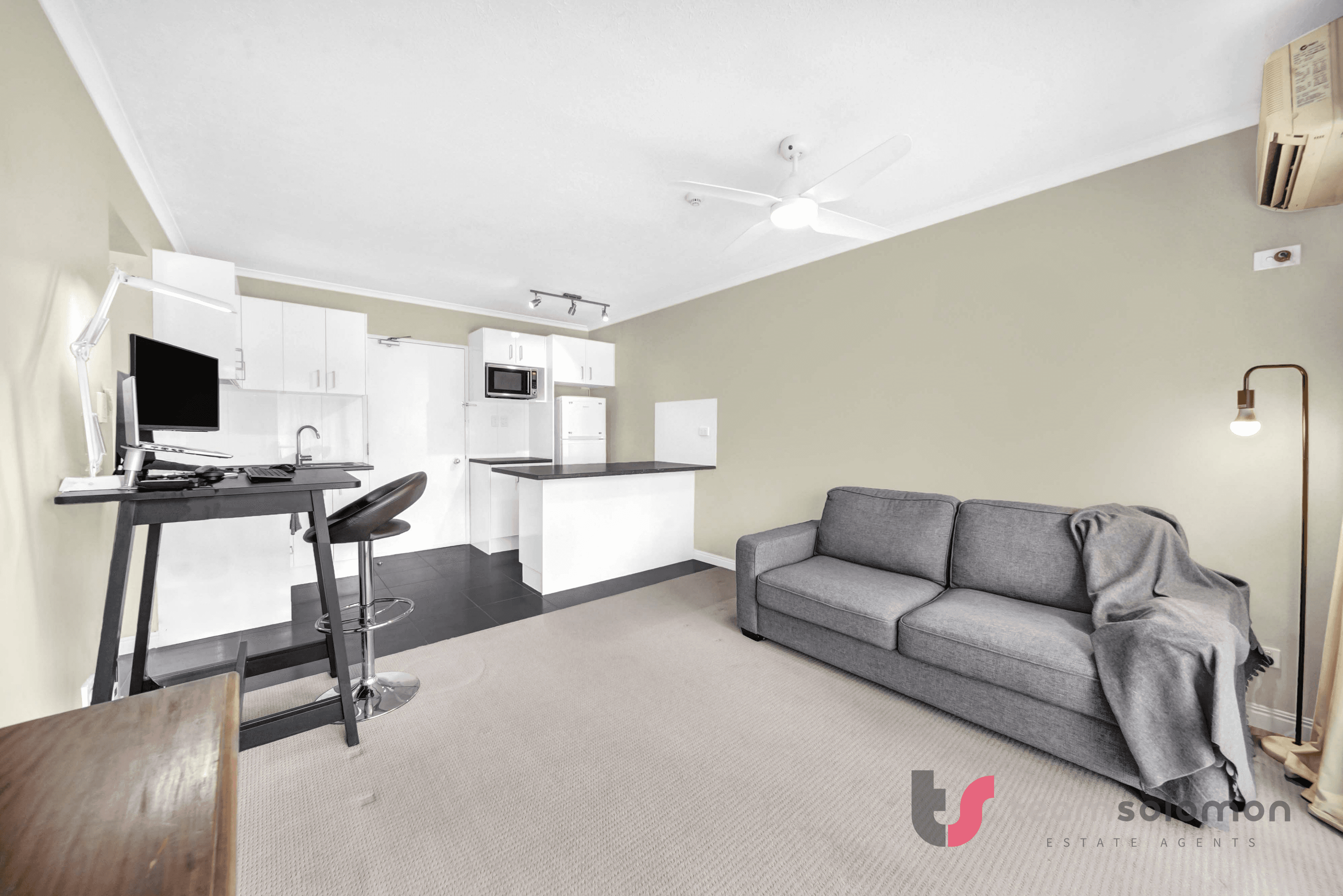 425/20 Montague Road, South Brisbane, South Brisbane — photo 1 of 5