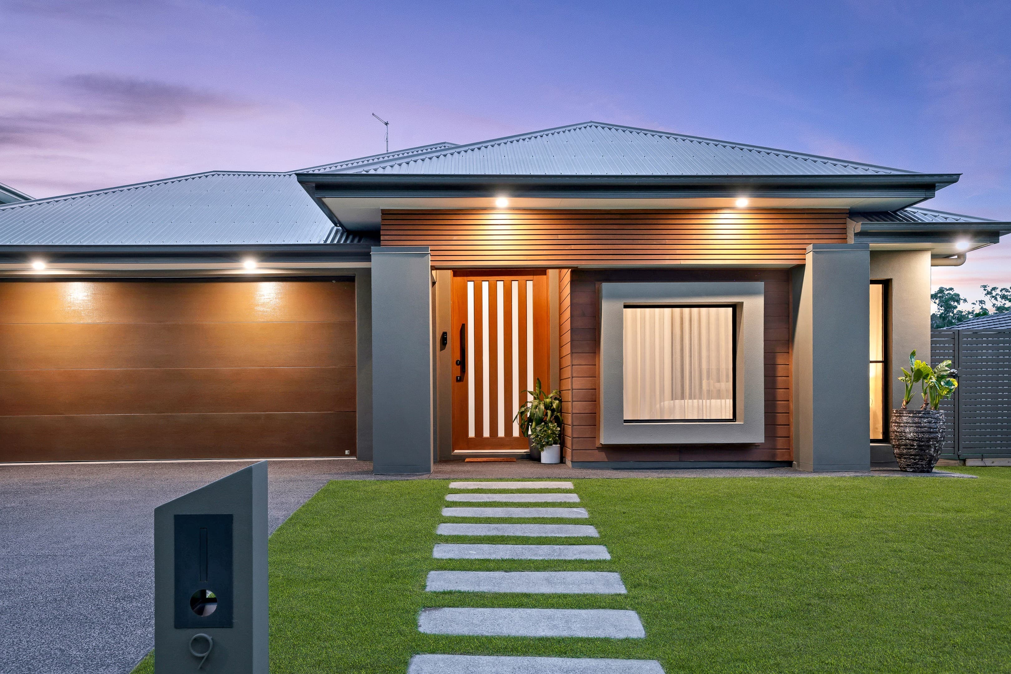 9 Lone Pine Circuit, Upper Coomera, Upper Coomera — photo 1 of 5