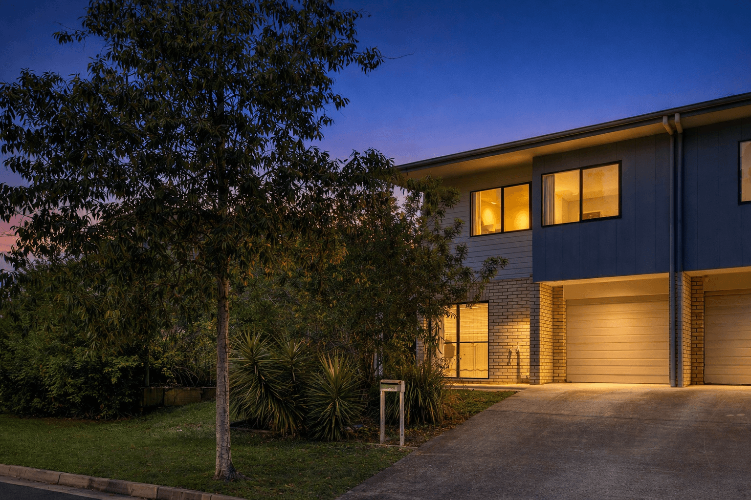 2/17 Chrome Drive, Pimpama — photo 1 of 5