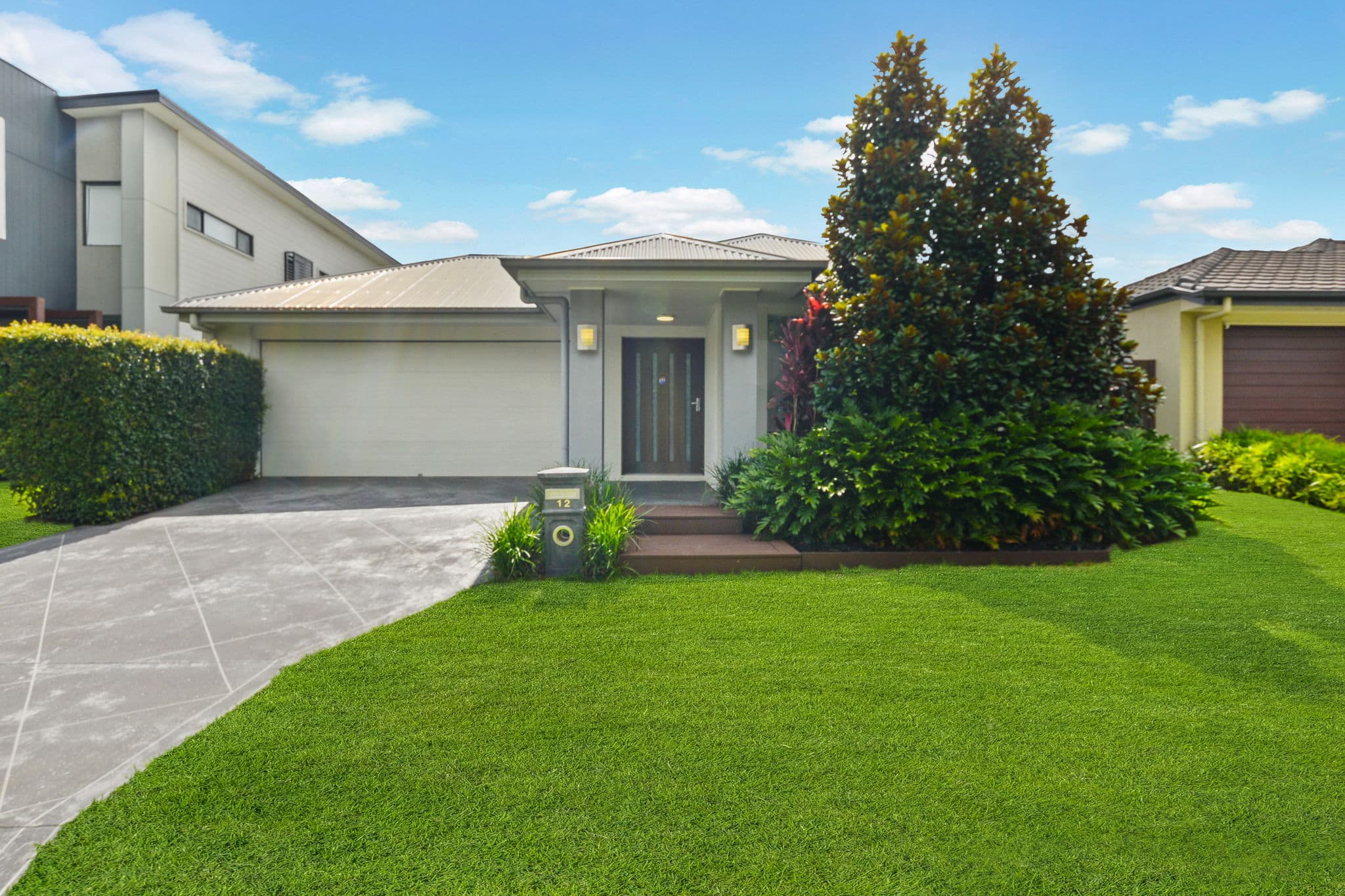12 Woocoo Close, Pimpama, Pimpama — photo 1 of 5