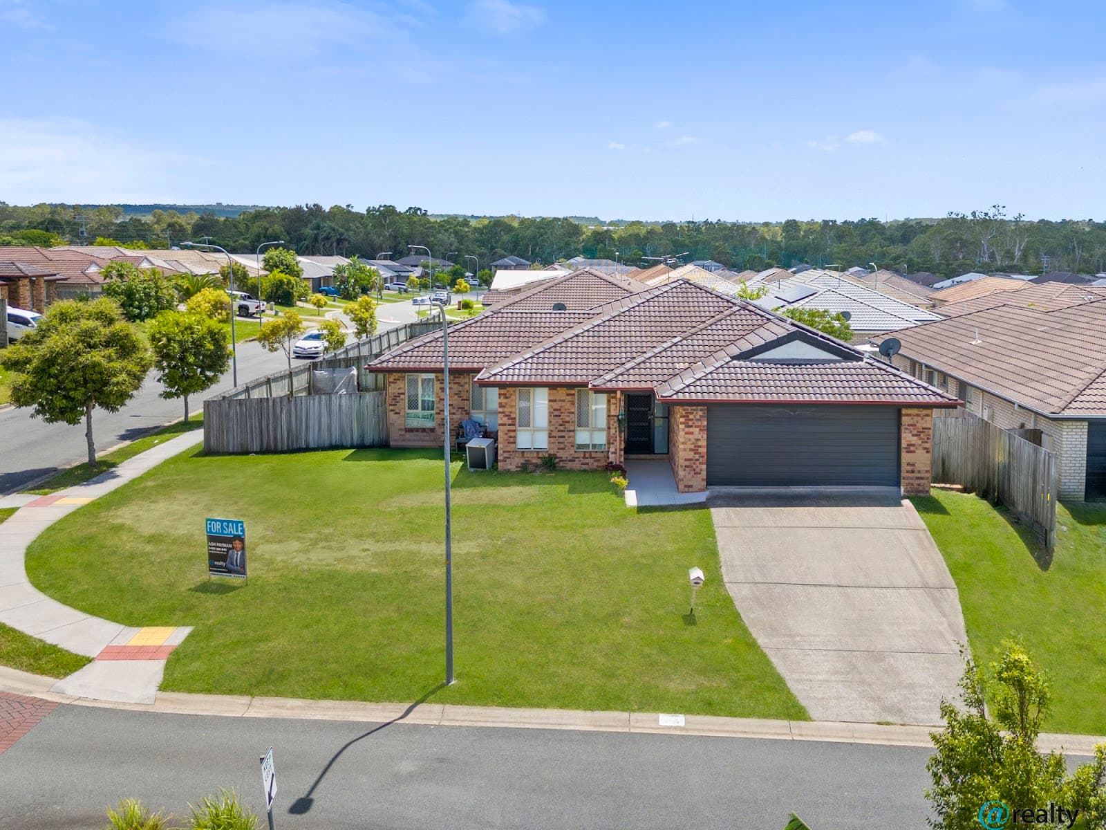 2 Davison Court, Marsden, Marsden — photo 1 of 5