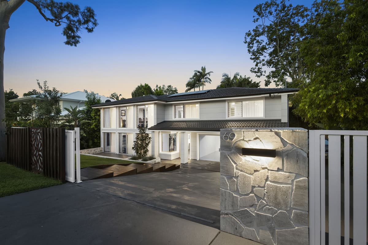 69 Botticelli Street, Fig Tree Pocket - Image 1