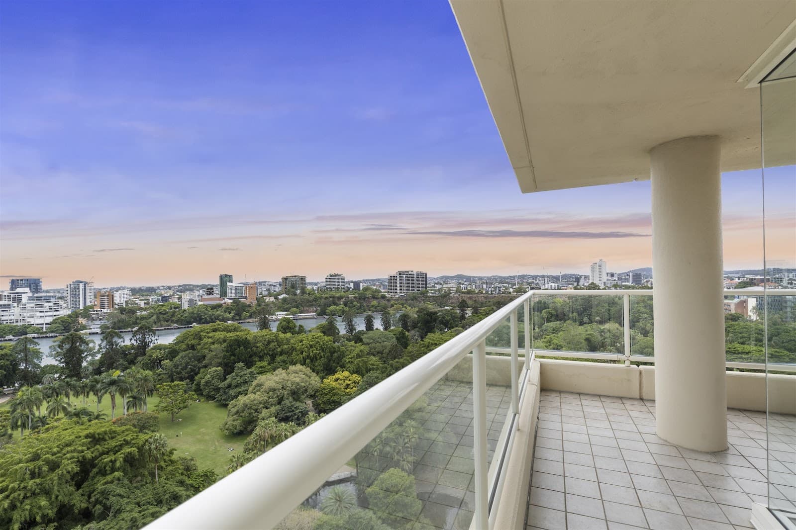 1601/132 Alice Street, Brisbane City - Image 1
