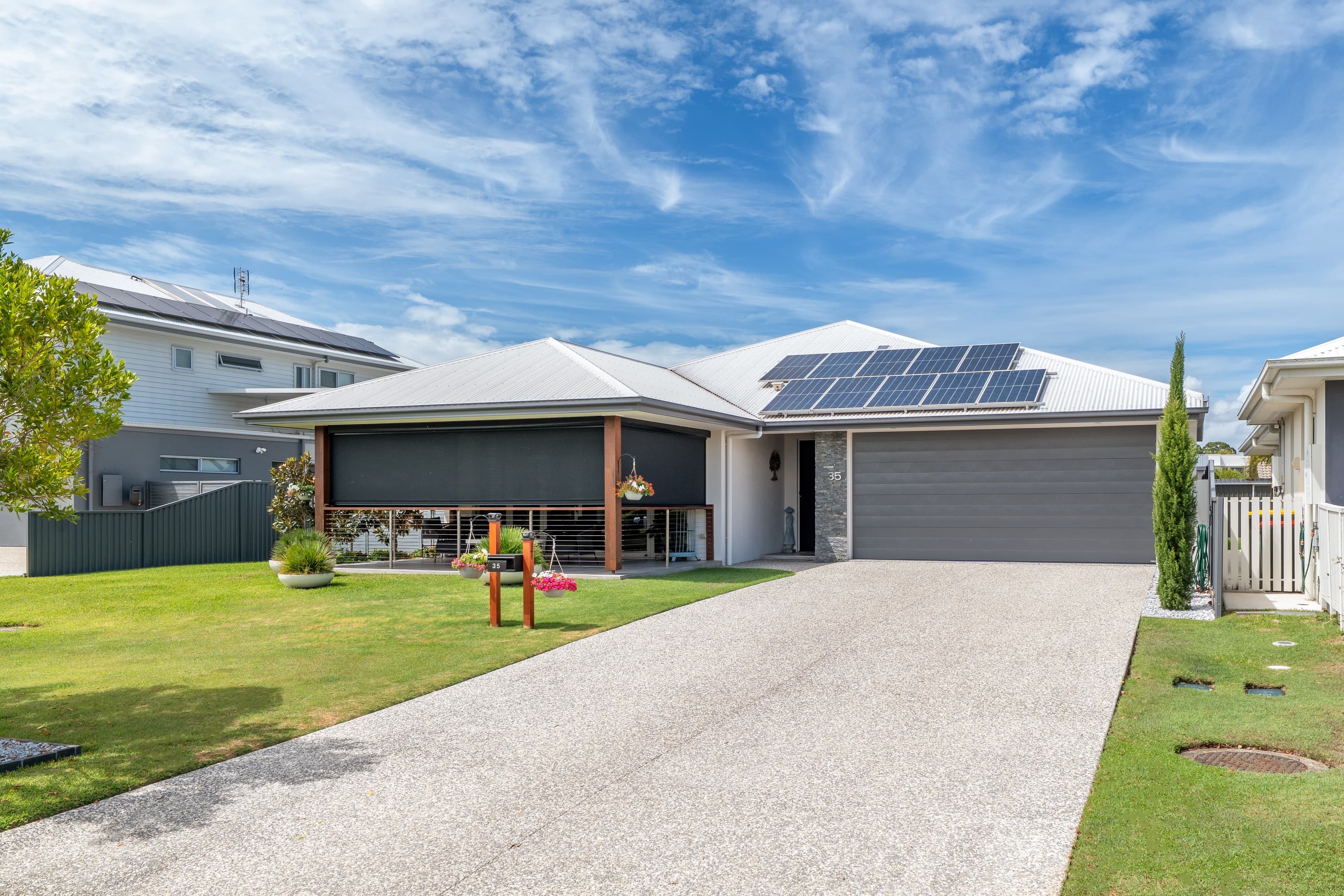 35 Marina View Drive, Pelican Waters, Pelican Waters — photo 1 of 5