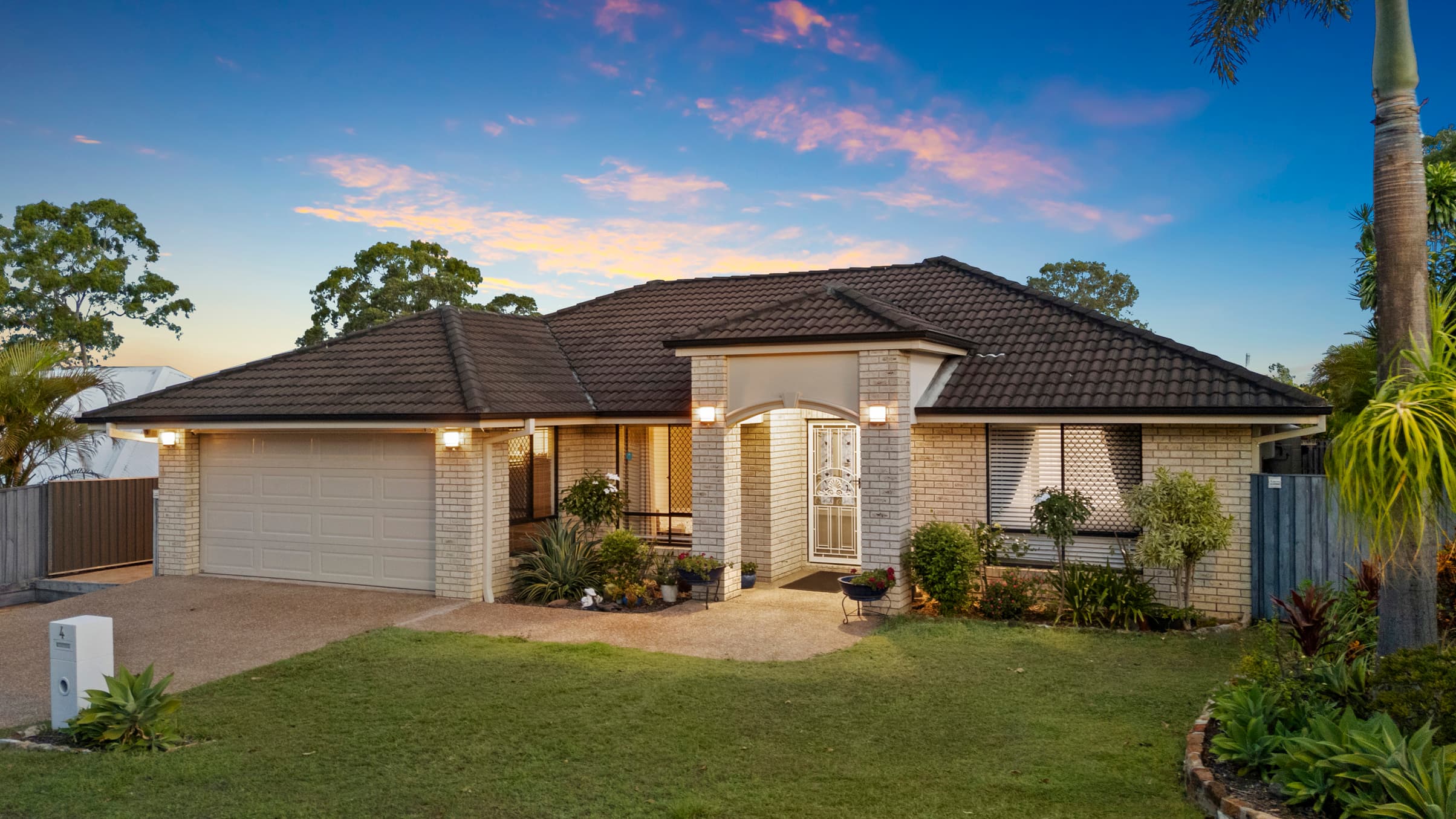 4 Burnside Place, Forest Lake - Image 1