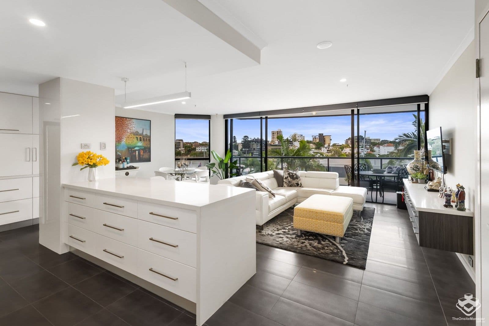 ID:21170719/2 Goodwin Street, Kangaroo Point — photo 1 of 5