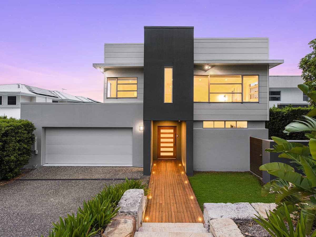 16 Sandringham Place, Fig Tree Pocket - Image 1