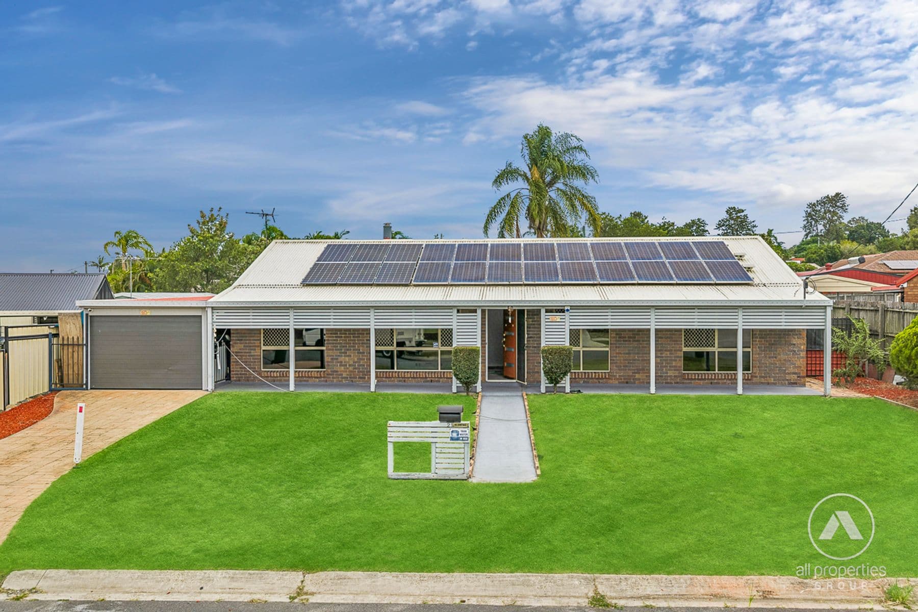 21 MITCHELL STREET, Boronia Heights - Image 1