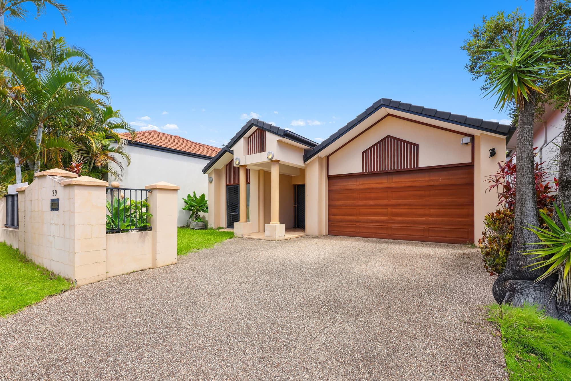 29 Lantau Crescent, Varsity Lakes, Varsity Lakes — photo 1 of 5