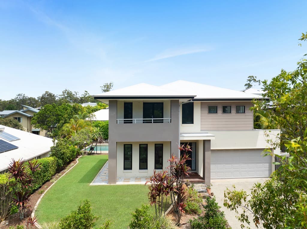 92 Observatory Drive, Reedy Creek, Reedy Creek — photo 1 of 5