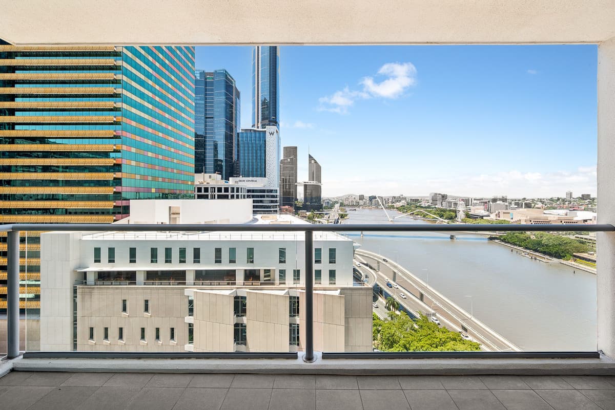 183/18 Tank Street, Brisbane City - Image 1