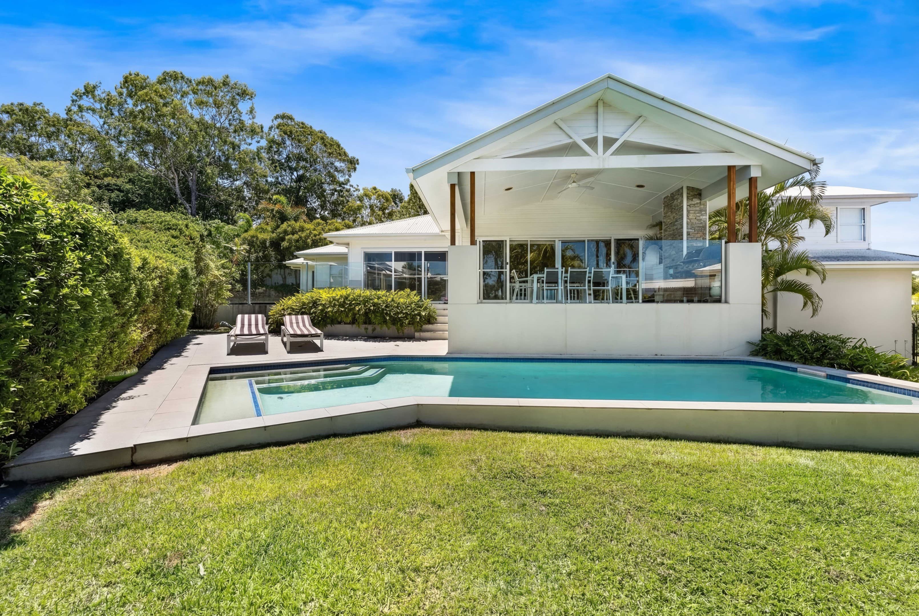 5005 Riverwood Grove, Benowa - Image 1