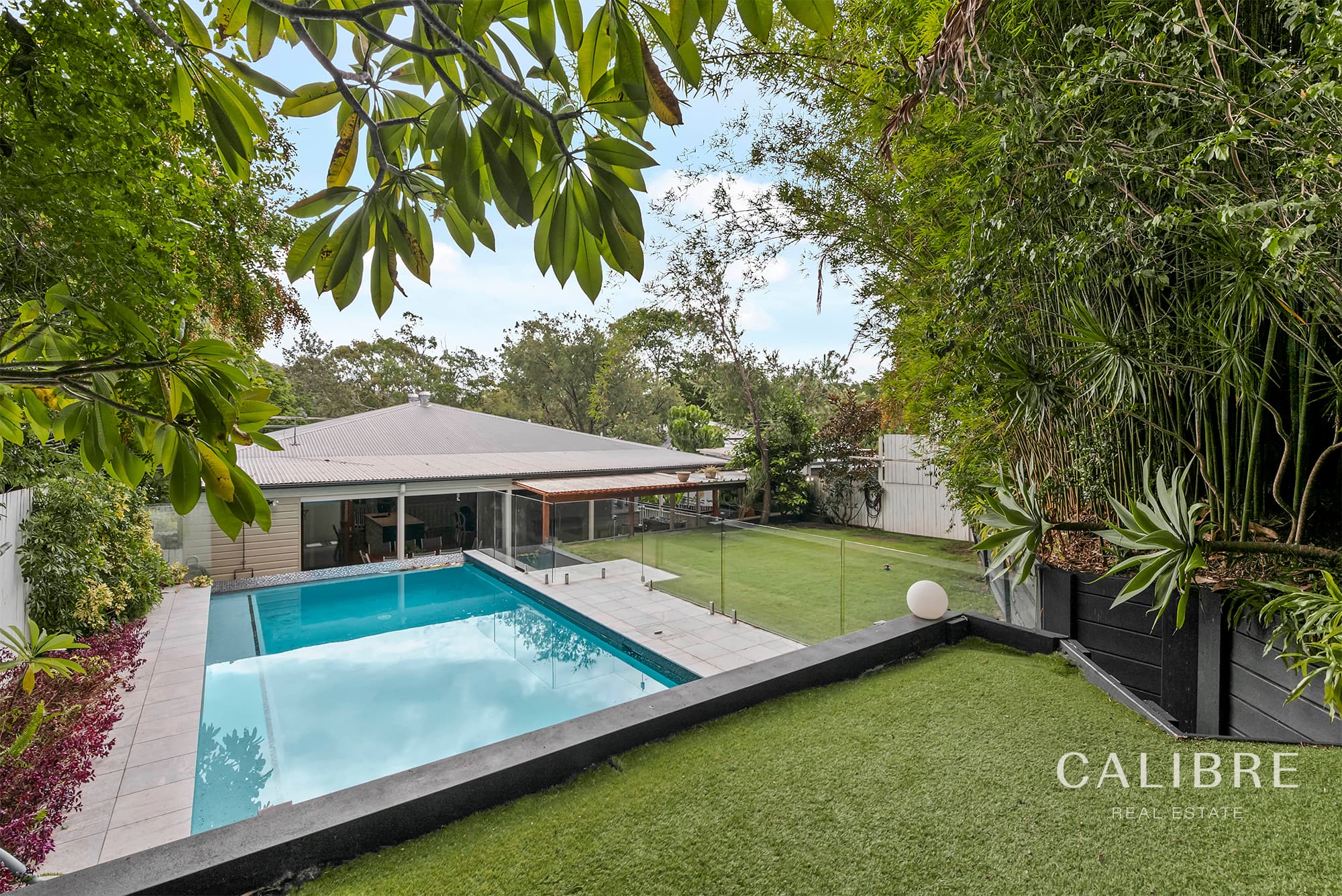 107 Cecil Road, Bardon, Bardon — photo 1 of 5