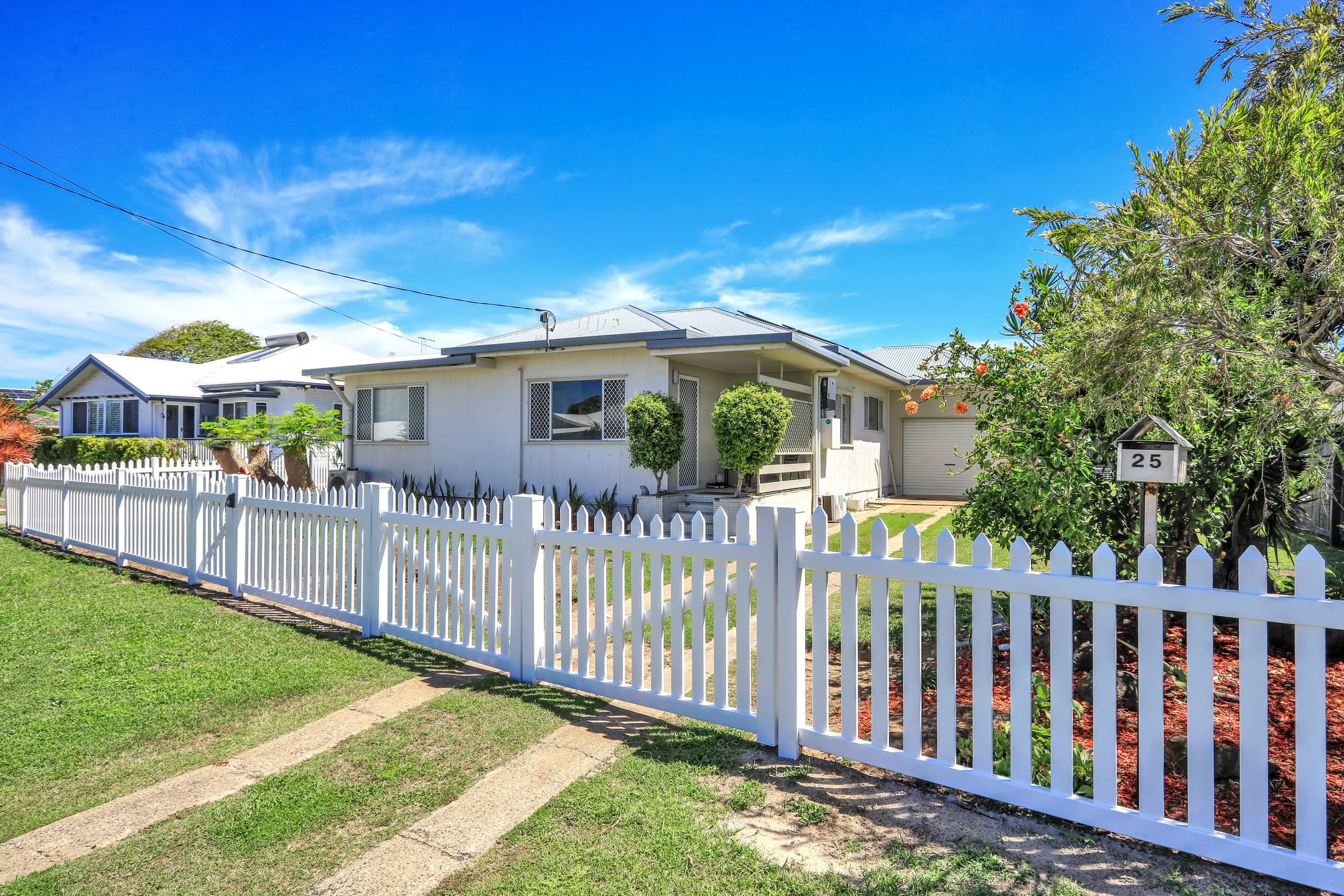 25 Holland Street, Bargara — photo 1 of 5