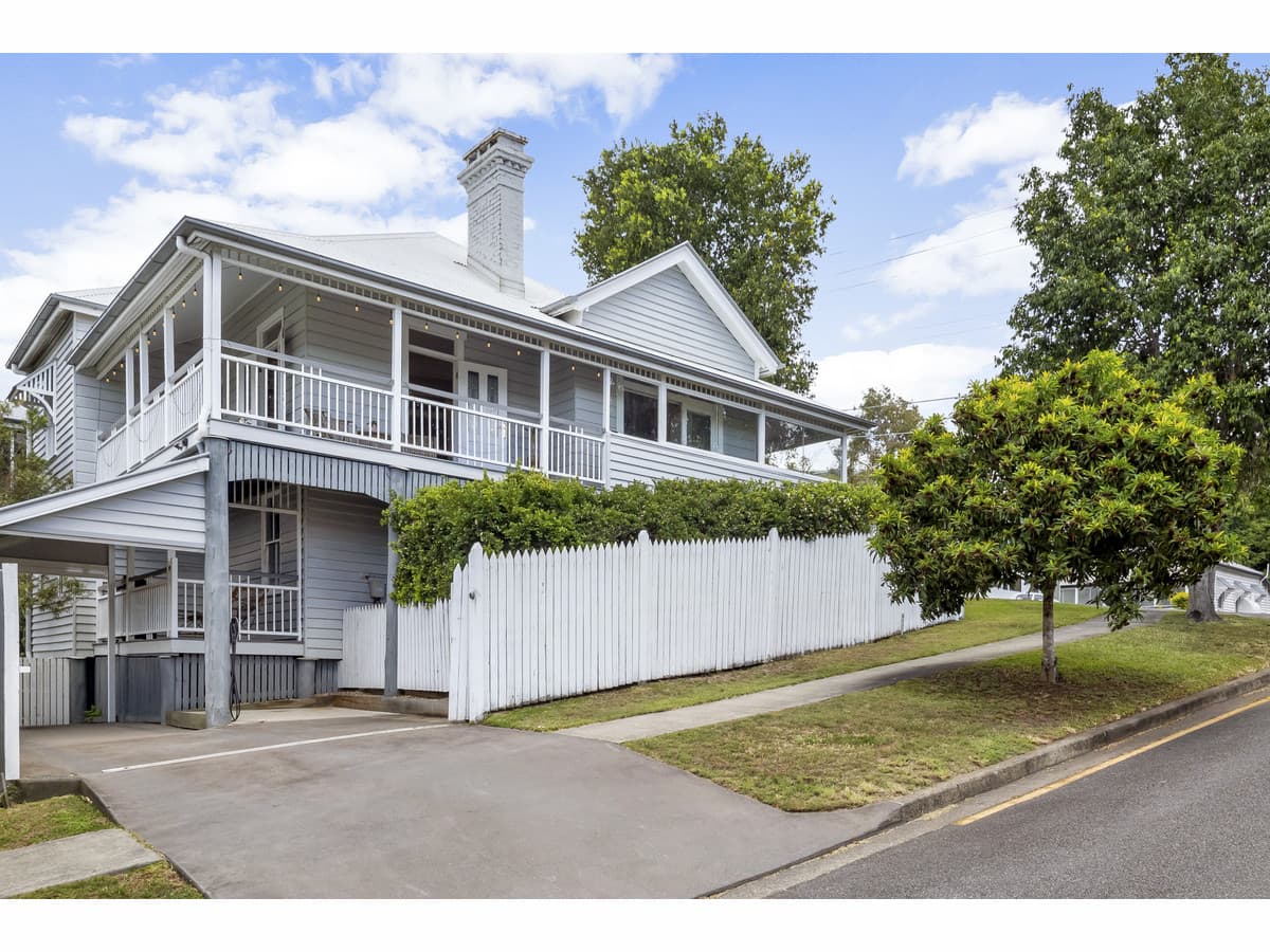 58 GLADSTONE Road, Highgate Hill - Image 1
