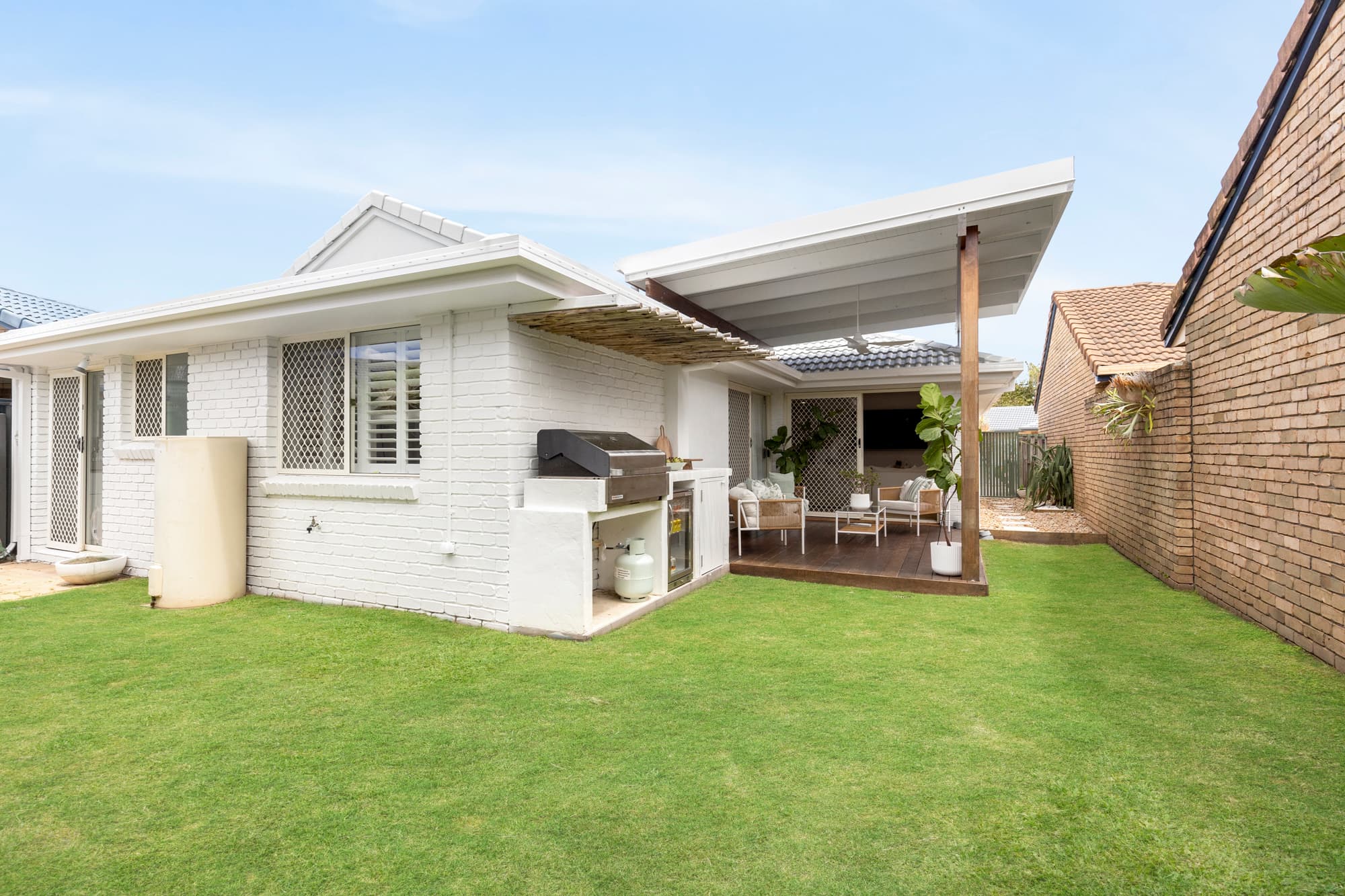 4 Typha Place, Elanora - Image 1