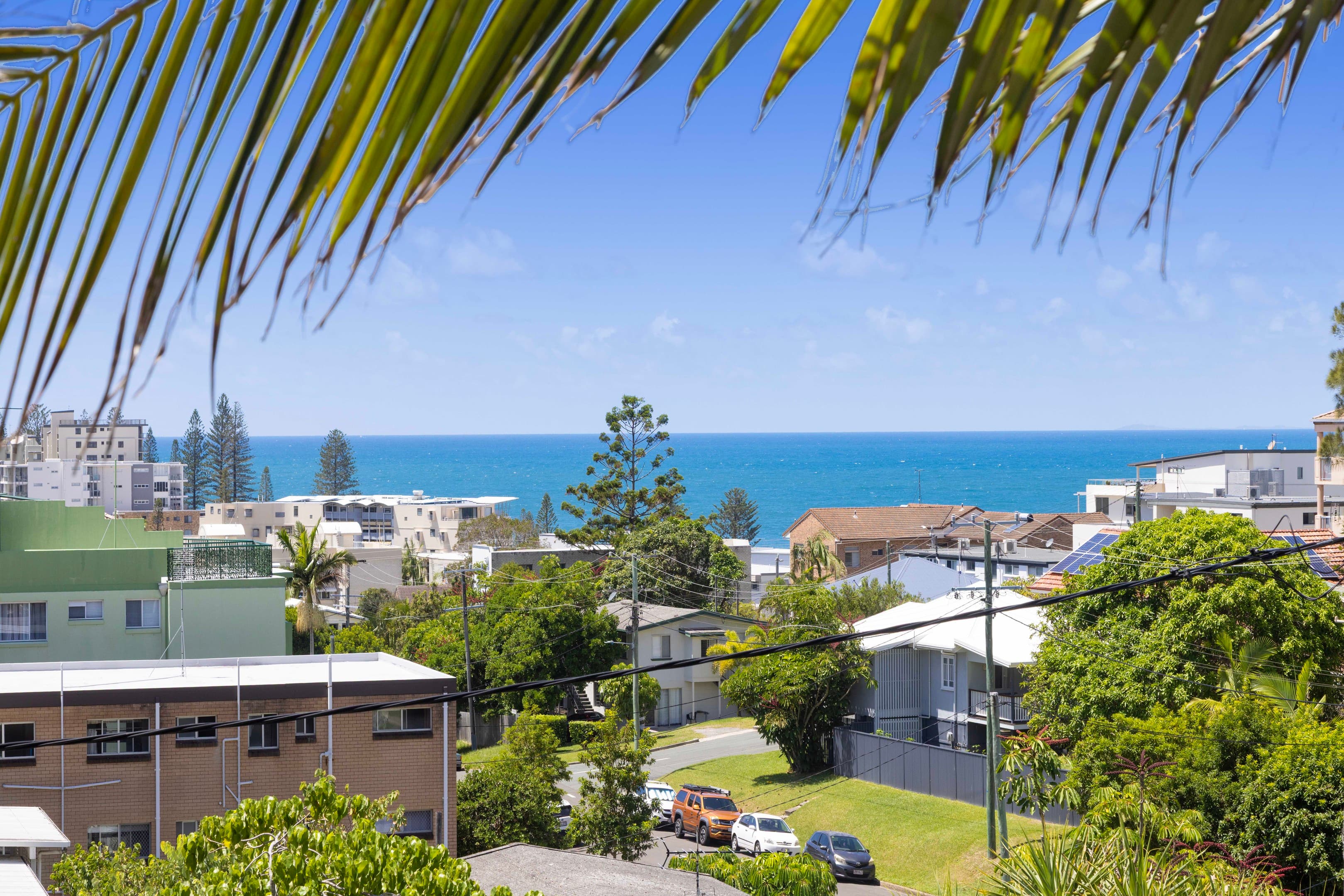4/6 Upper Gay Terrace, Kings Beach, Kings Beach — photo 1 of 5