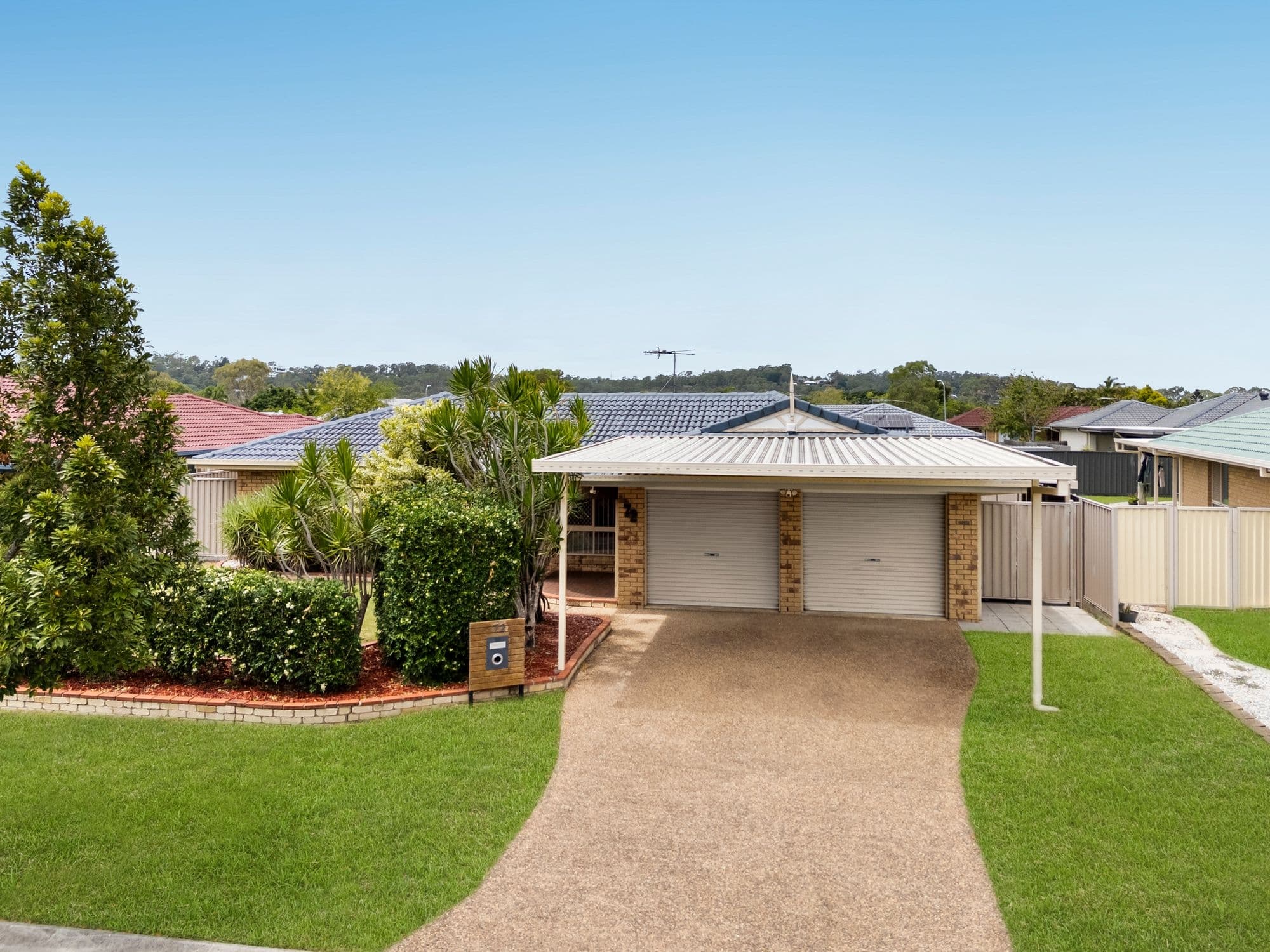 72 Kilsay Crescent, Meadowbrook, Meadowbrook — photo 1 of 5