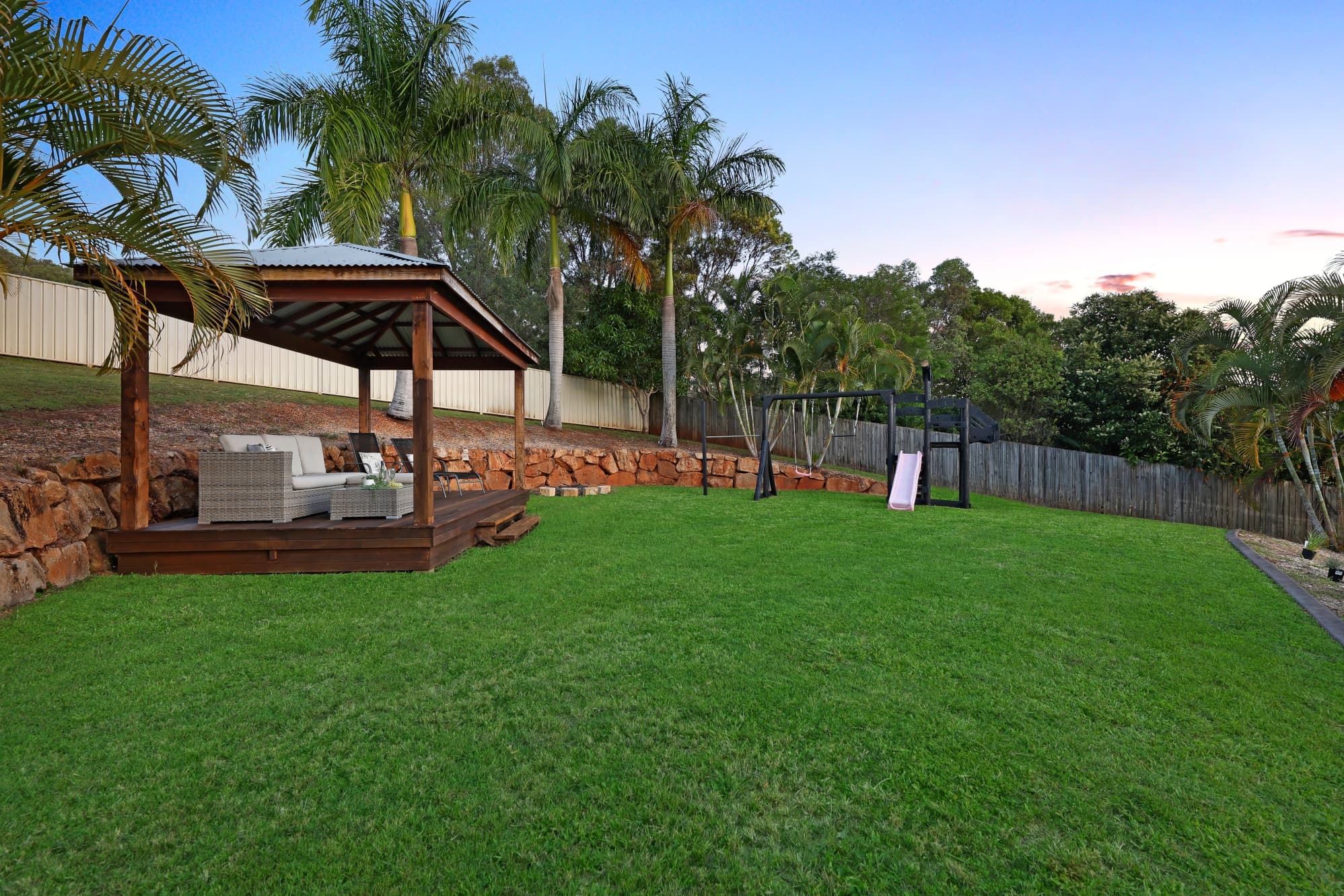 13 Finnagin Drive, Bonogin
