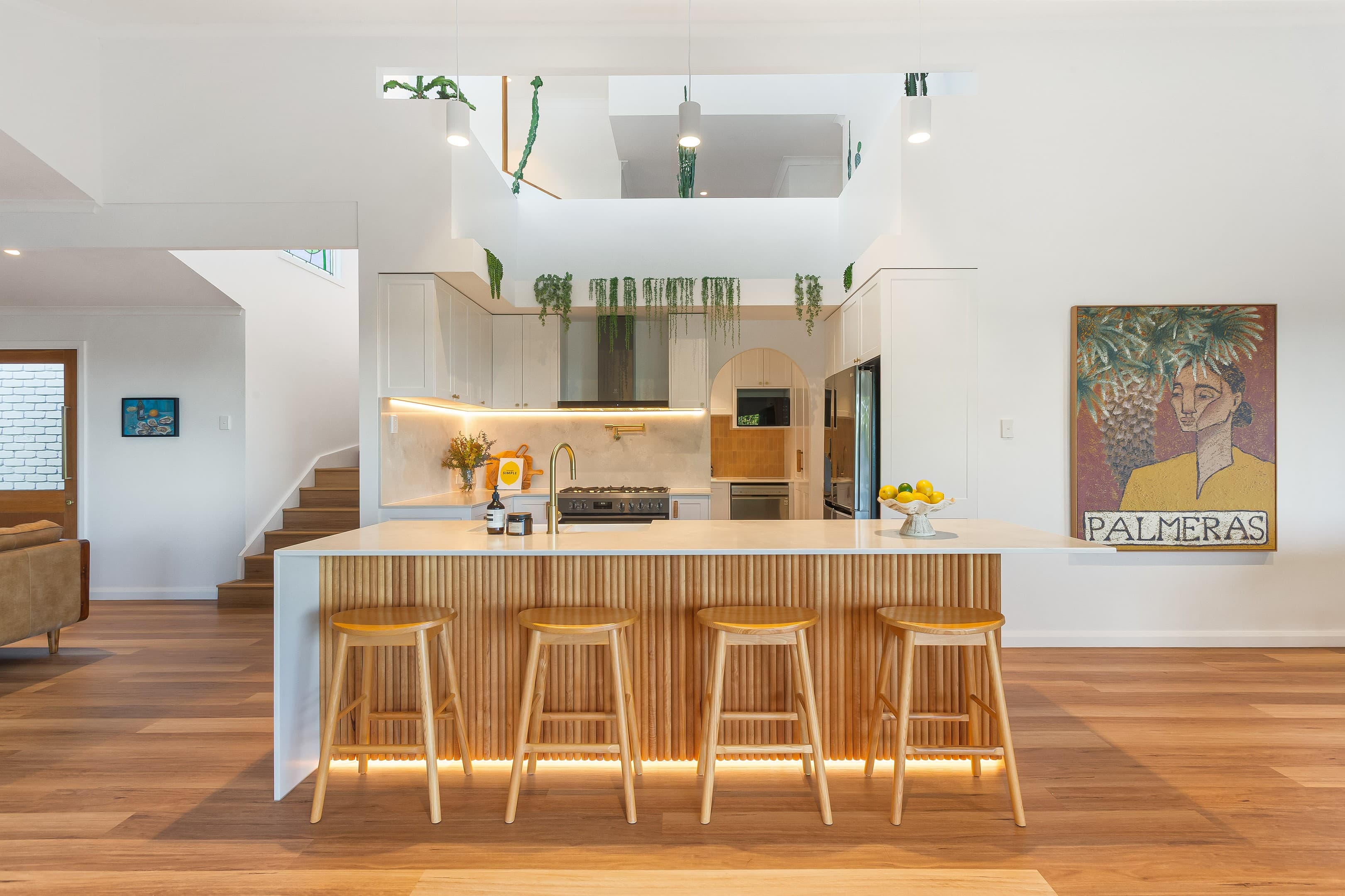 5 Coogee Court, Elanora - Image 1