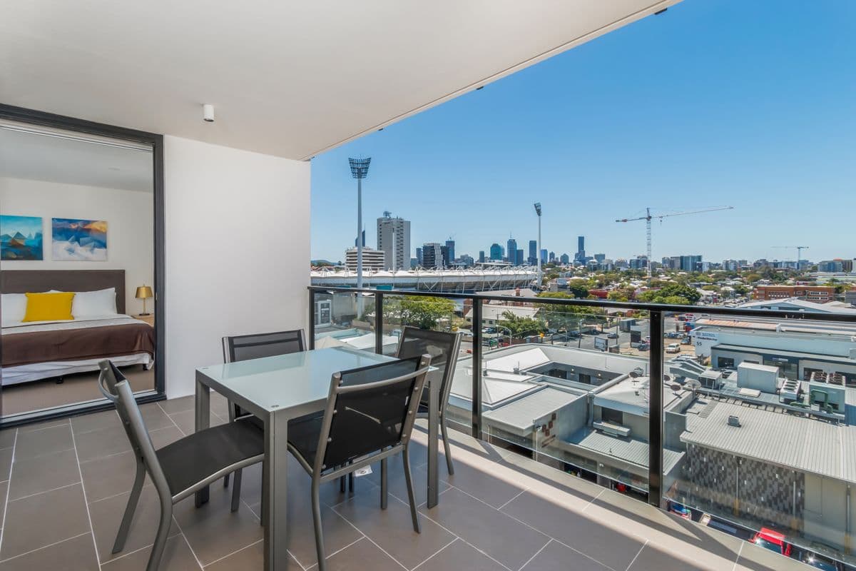 807/45 Wellington Road, East Brisbane