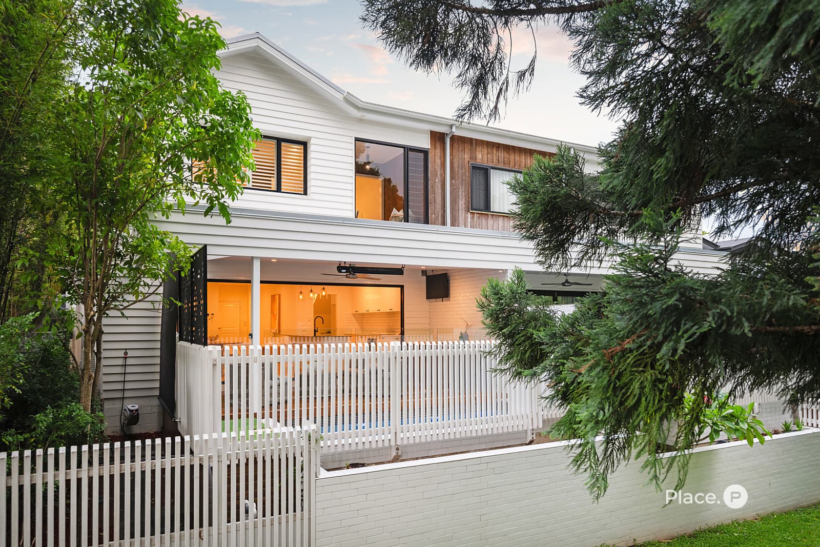 63 Albert Street, Camp Hill, Camp Hill — photo 1 of 5