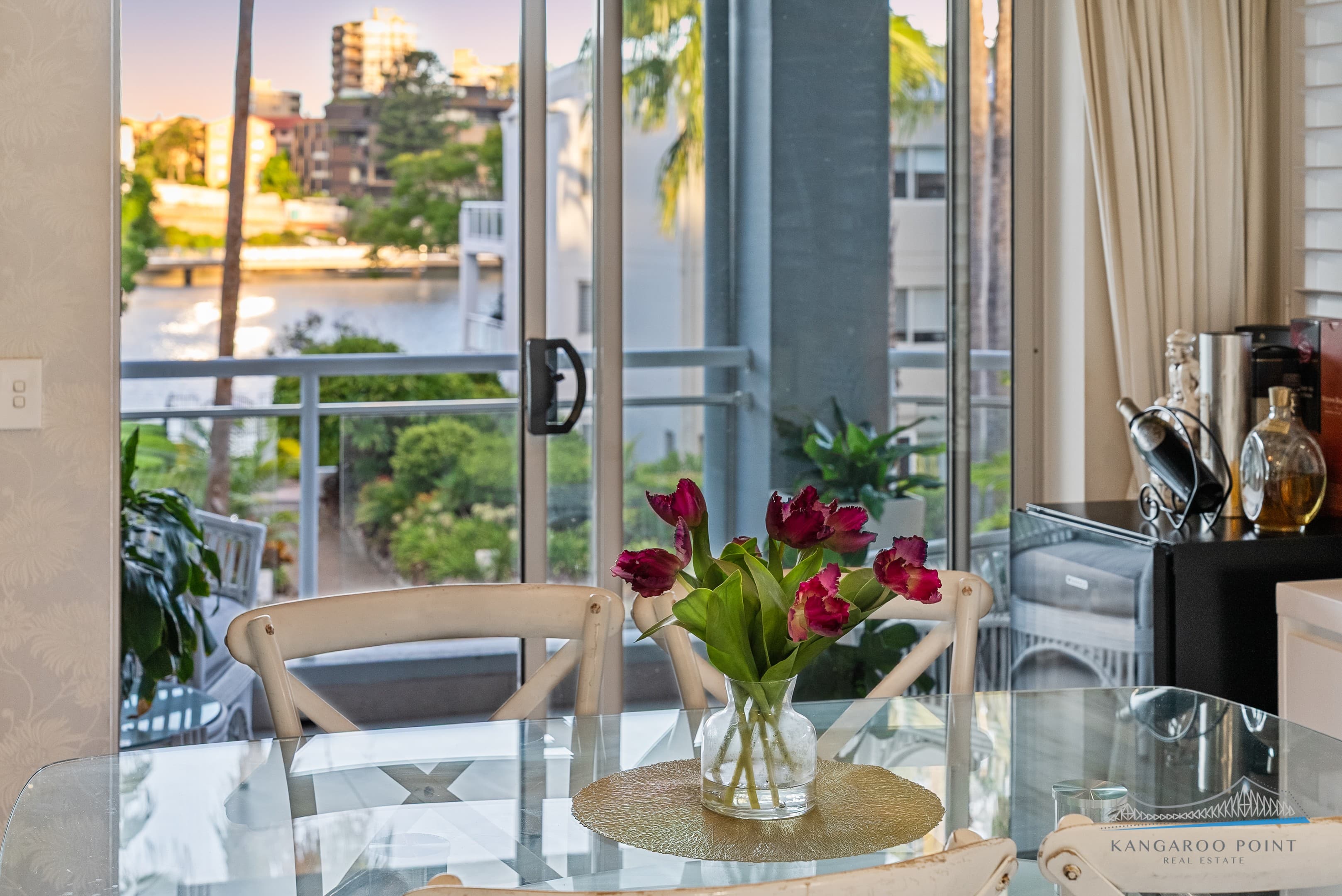 4015/55 Baildon Street, Kangaroo Point — photo 1 of 5