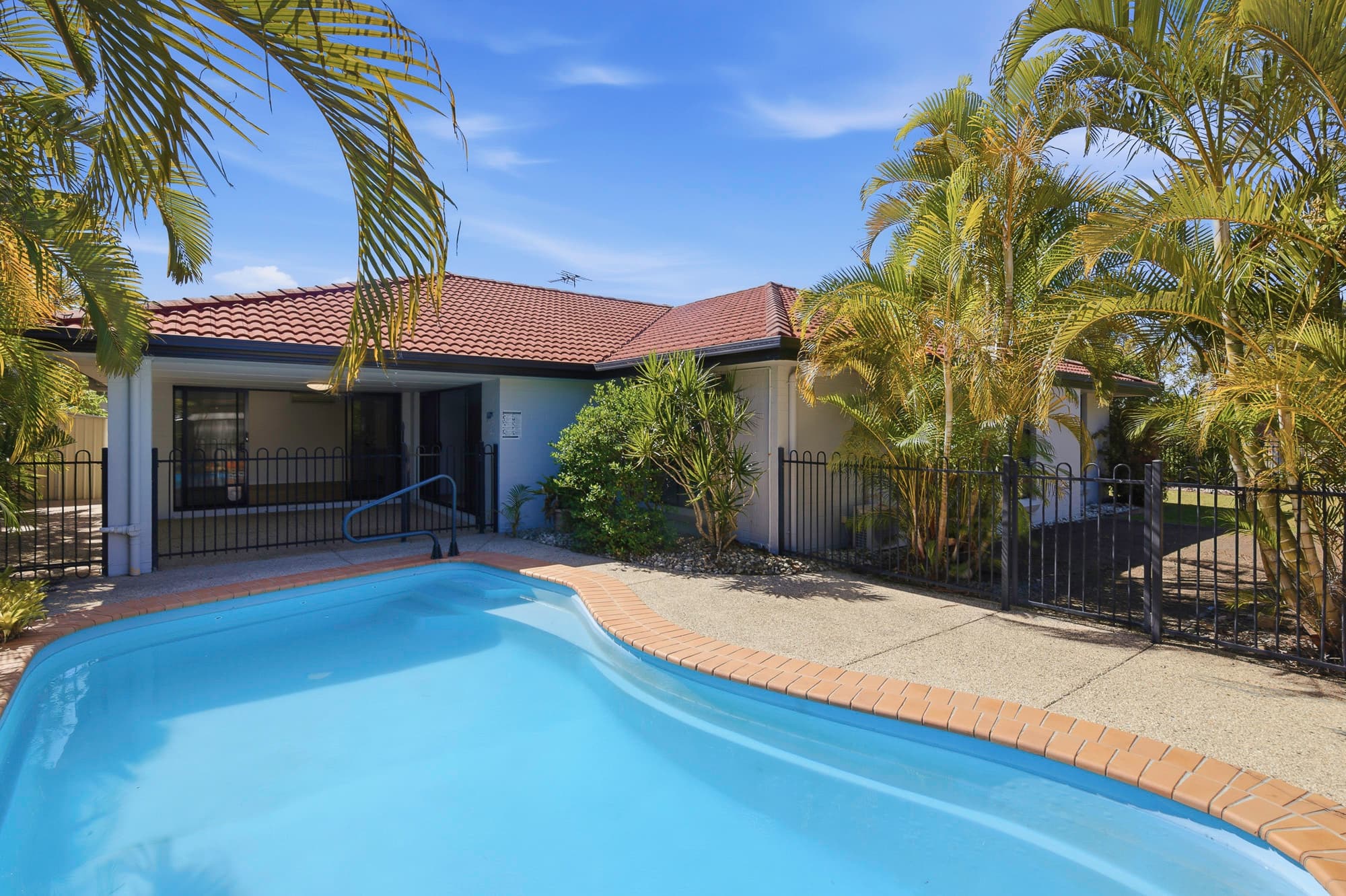 20 Agincourt Street, Pelican Waters — photo 1 of 5