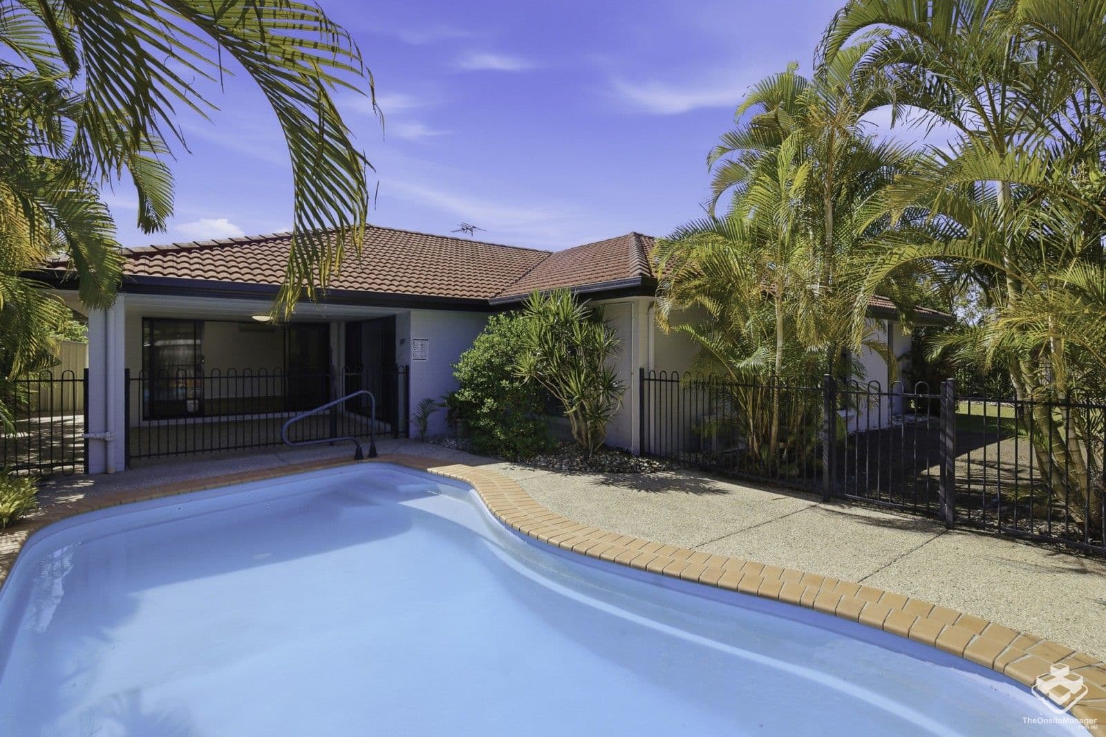 20 Agincourt Street, Pelican Waters - Image 1